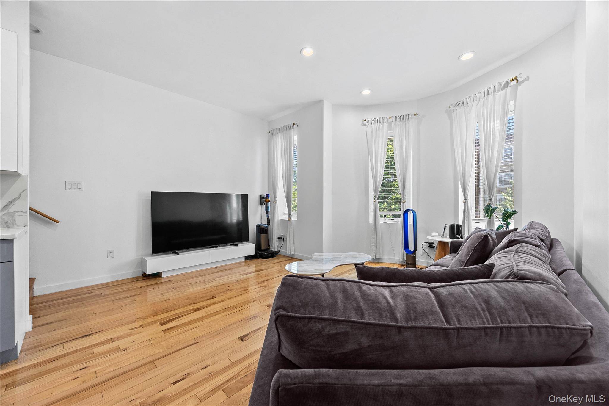 203 E Prospect AVE, Mount Vernon, NY 10550