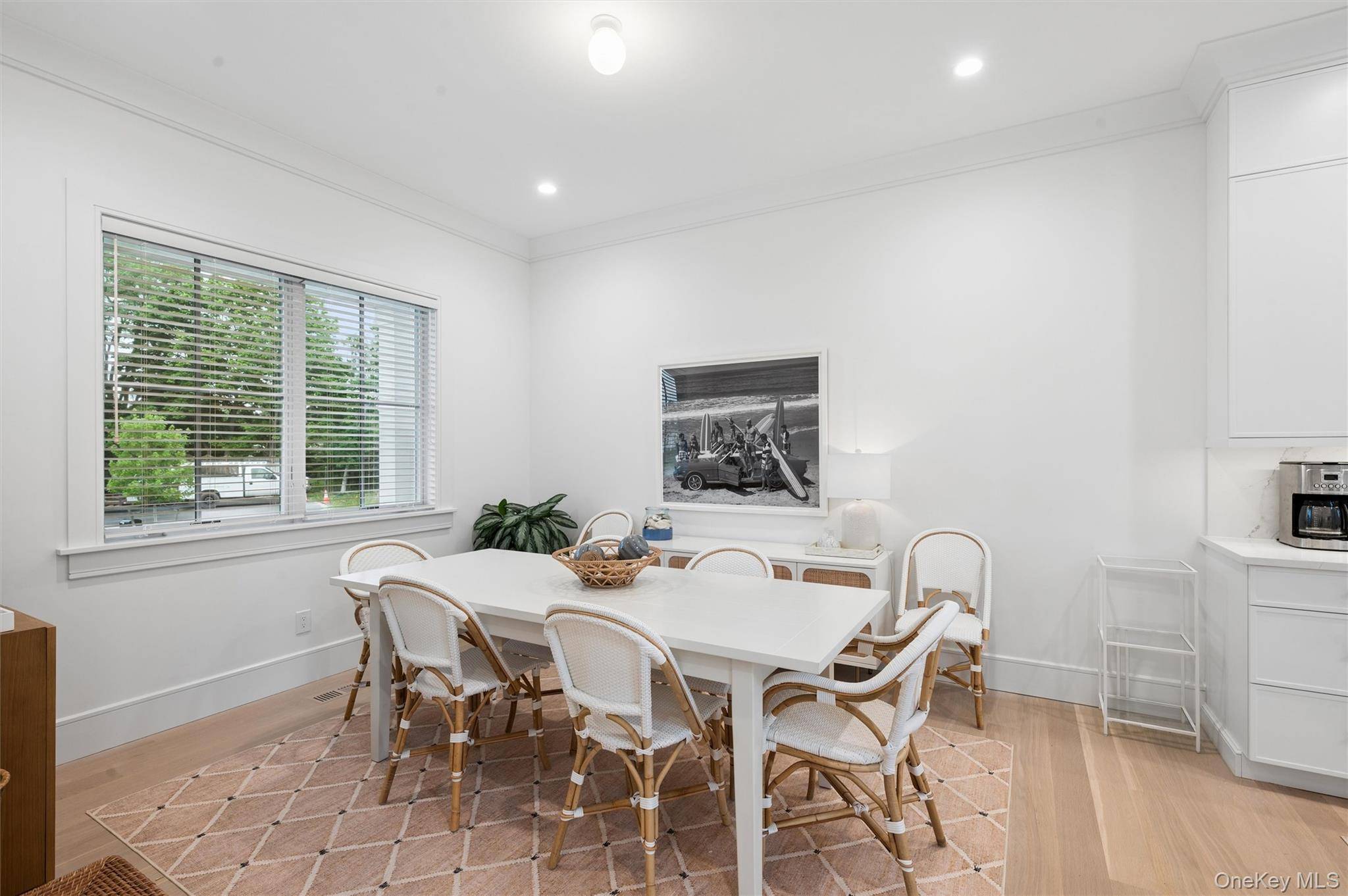 17 Happy LN, Westhampton Beach, NY 11978