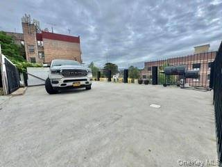 365 E 197th ST, Bronx, NY 10458