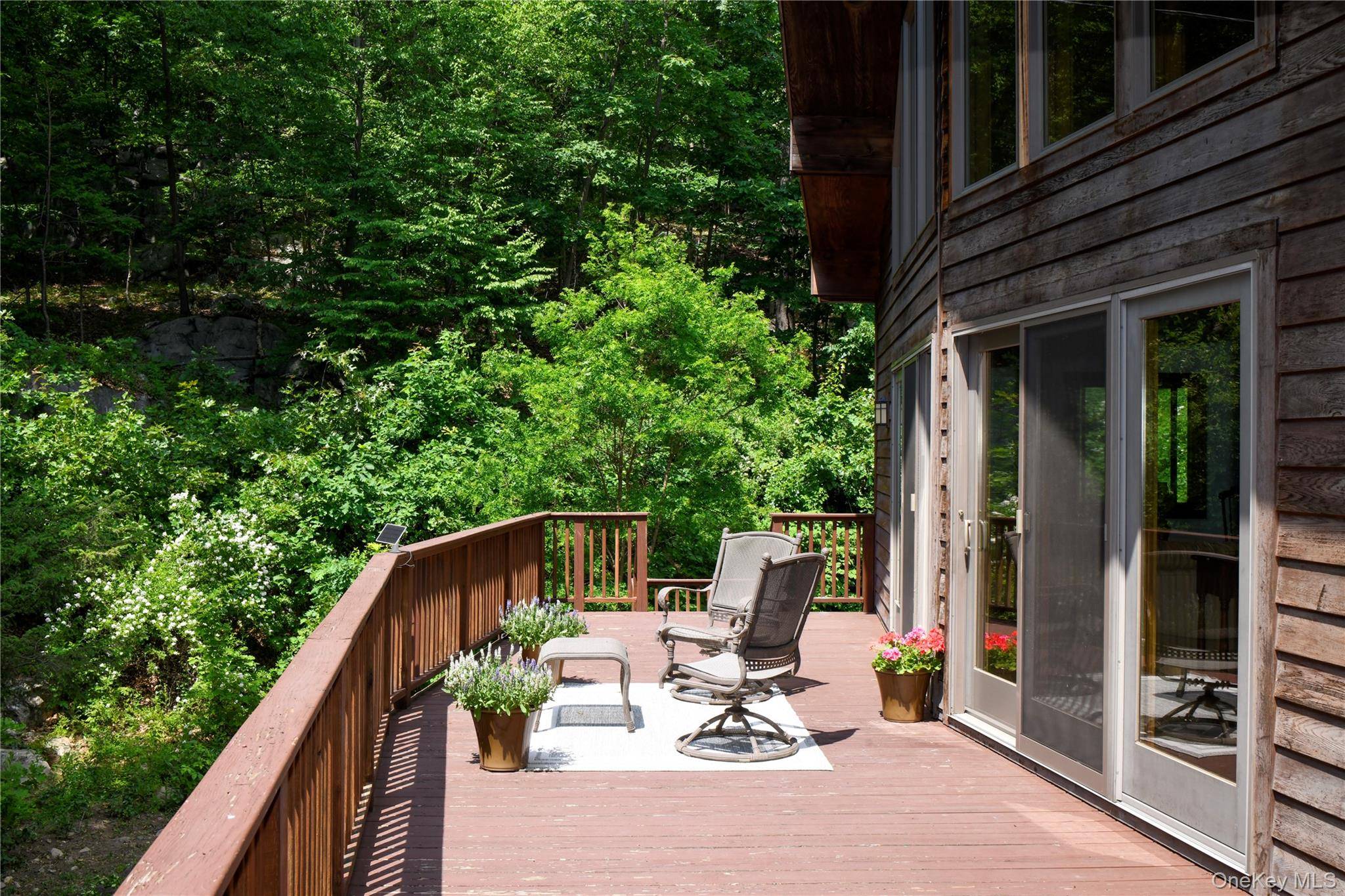 82 Indian Lake RD, Putnam Valley, NY 10579