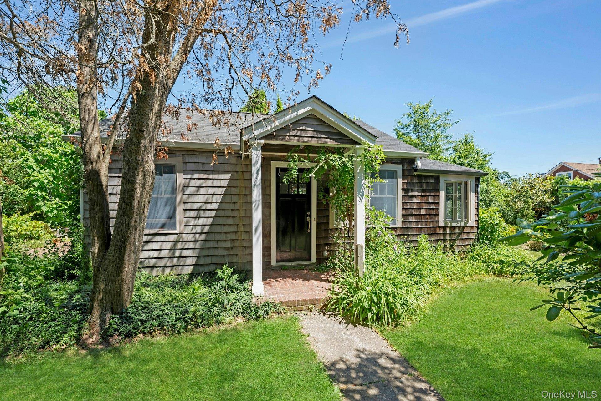 1100 7th ST, Greenport, NY 11944