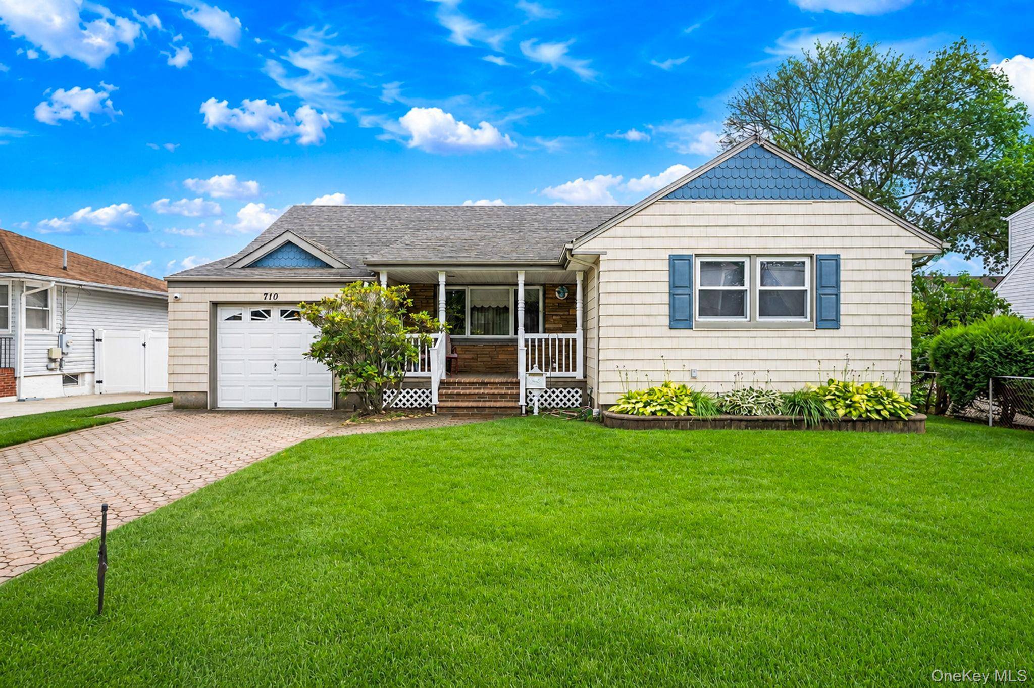 710 Lafayette AVE, Uniondale, NY 11553