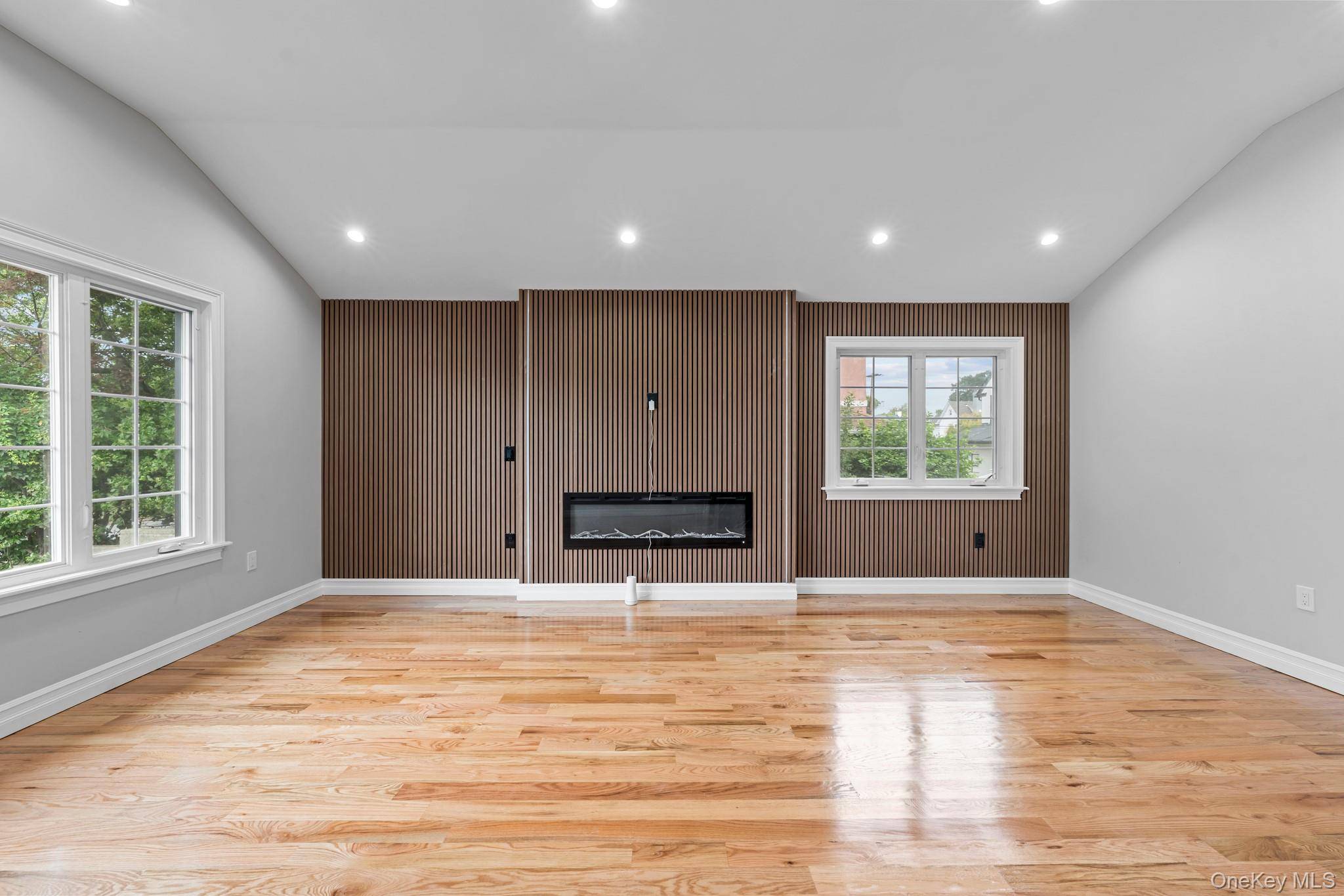 11481 178th ST, Saint Albans, NY 11434