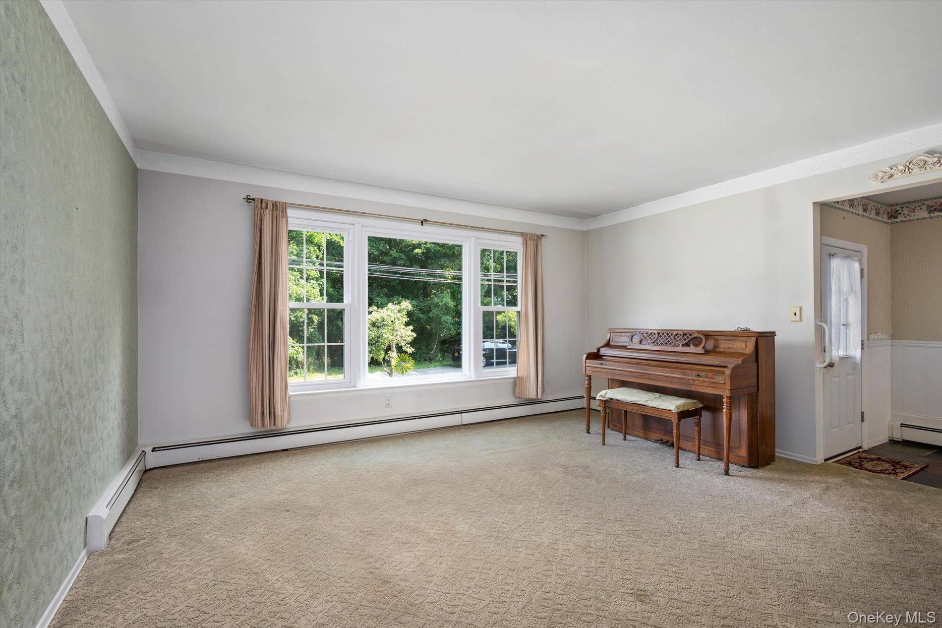 21 Vause ST, Northport, NY 11768