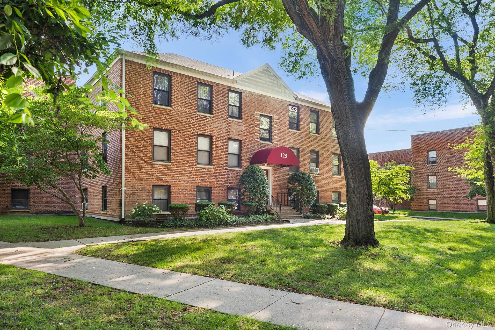 128 Richbell RD #B4, Mamaroneck, NY 10538
