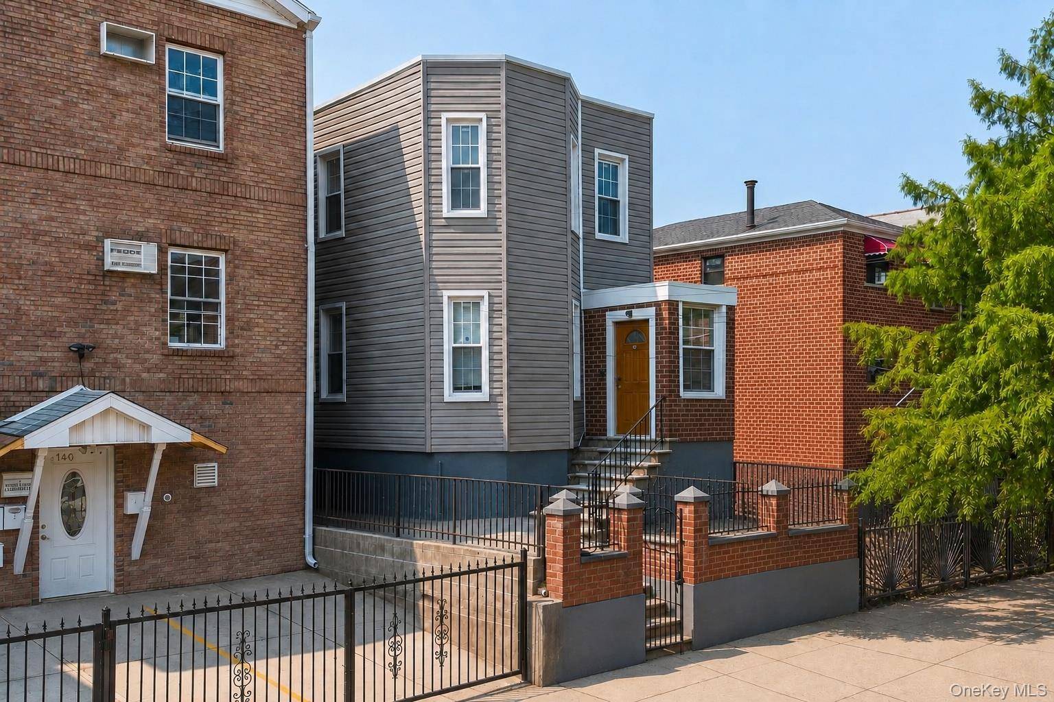 738 E 217th ST, Bronx, NY 10467