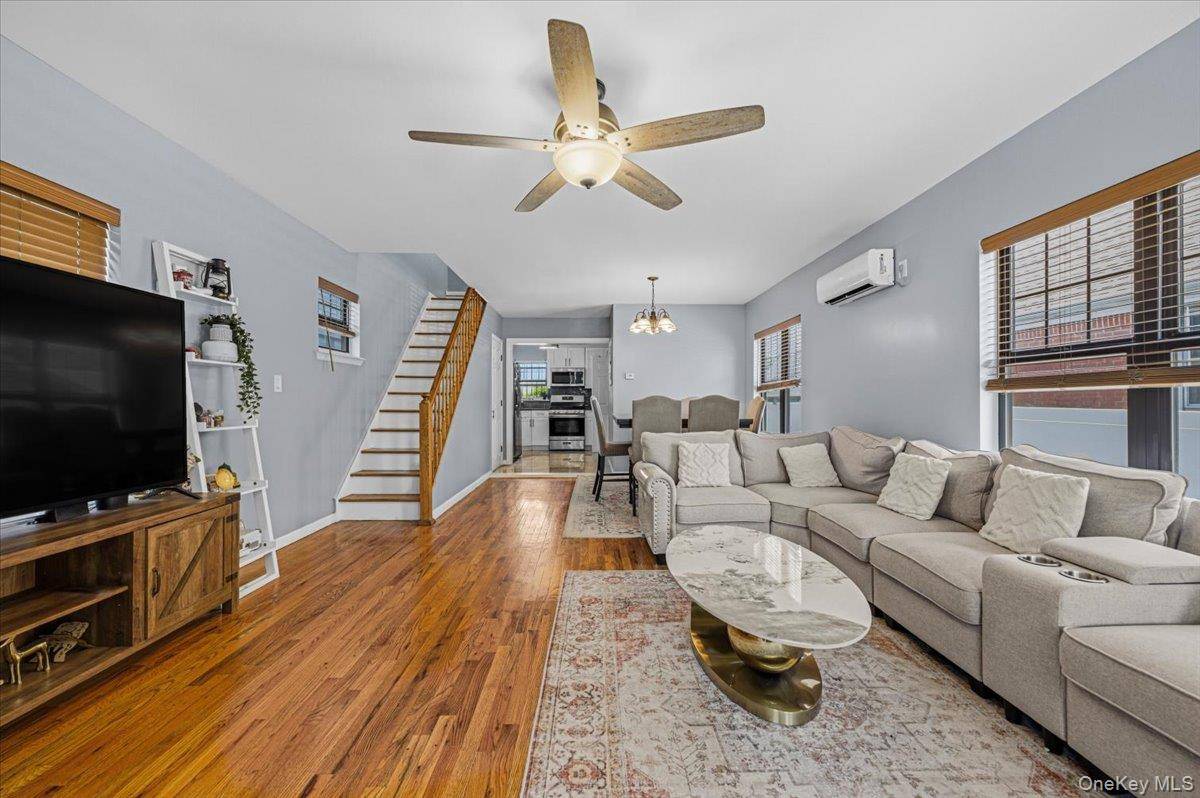21825 104th AVE, Queens Village, NY 11429