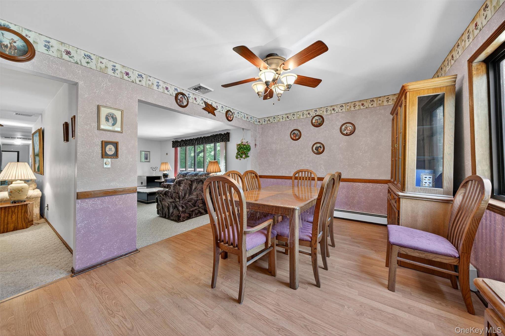 351 Ski Run RD, Bloomingburg, NY 12721