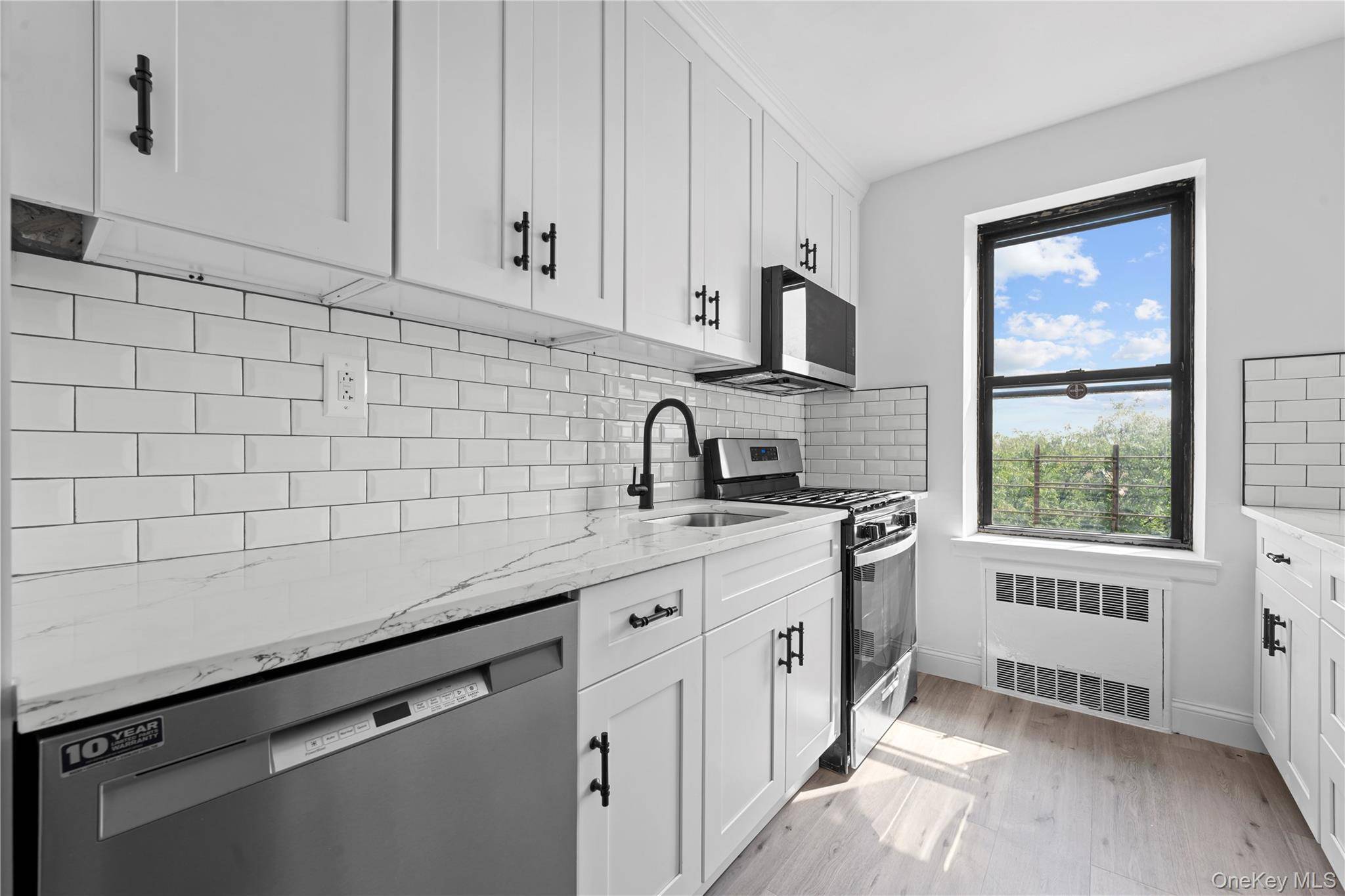 37-26 87th ST #5F, Jackson Heights, NY 11372