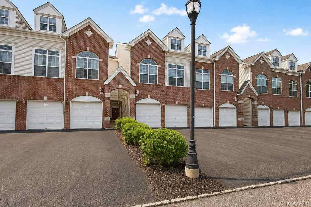 1113 Balsam DR, New Windsor, NY 12553