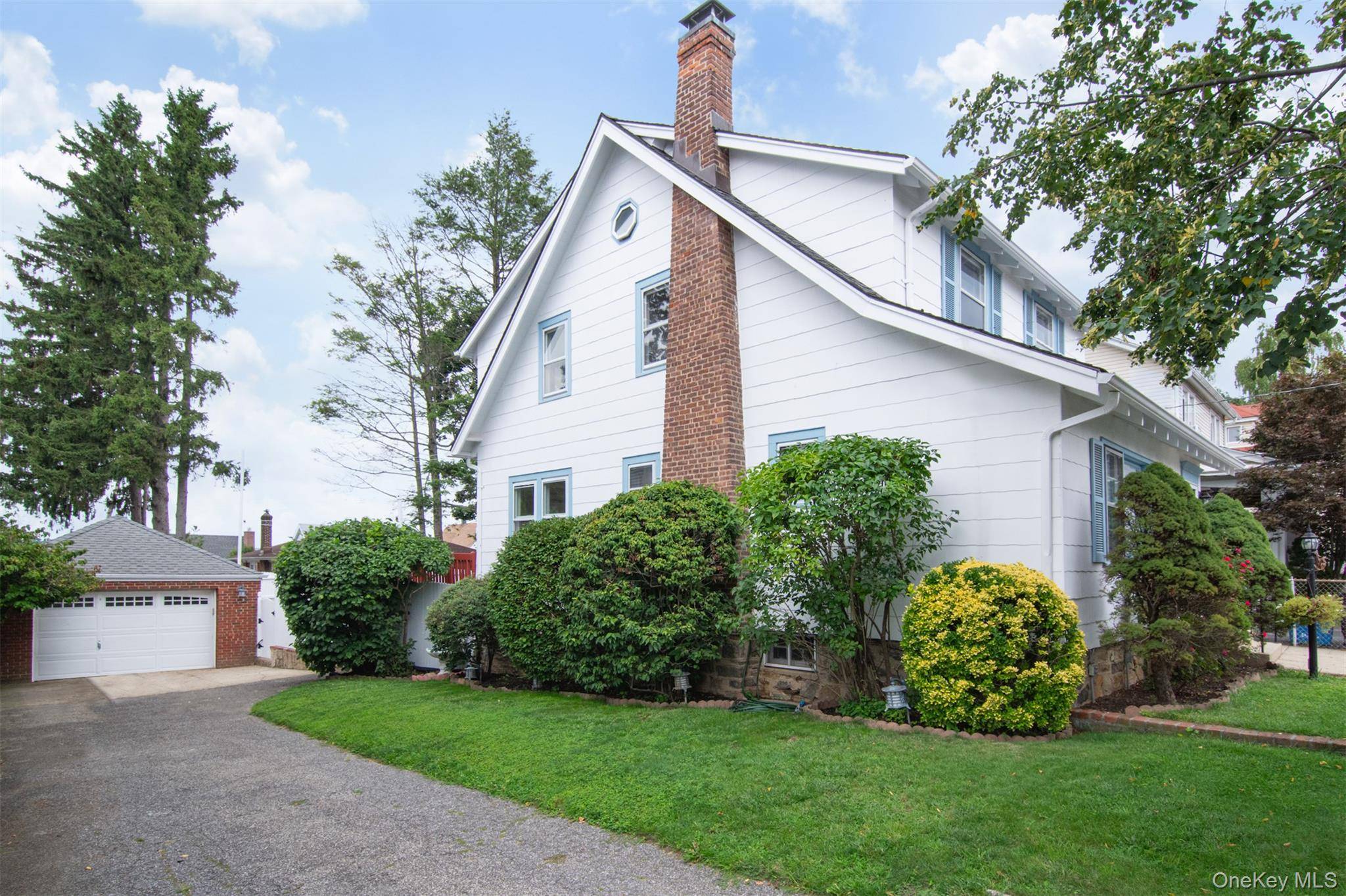 53 Briggs AVE, Yonkers, NY 10701