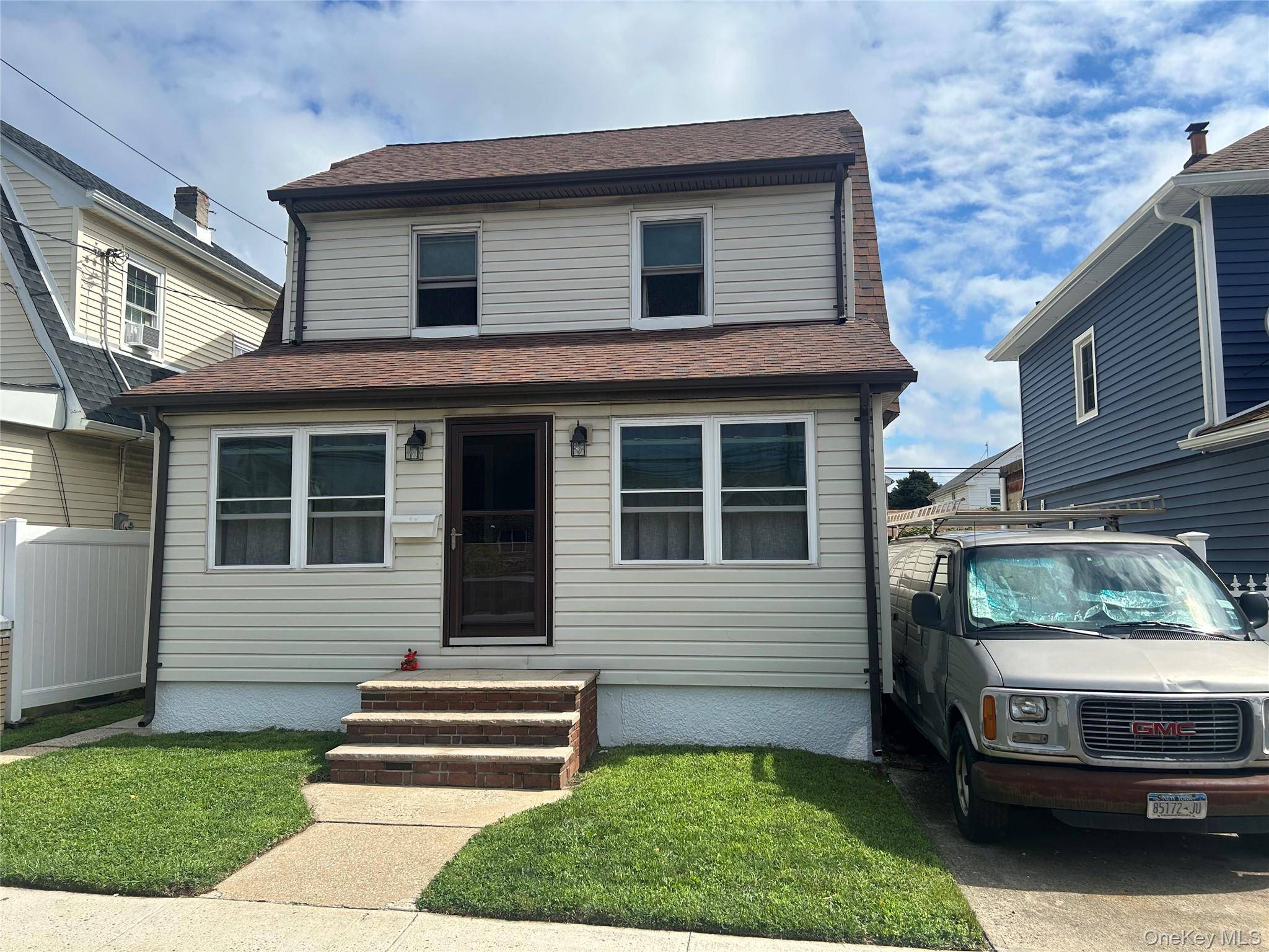 9005 Springfield BLVD, Queens Village, NY 11428