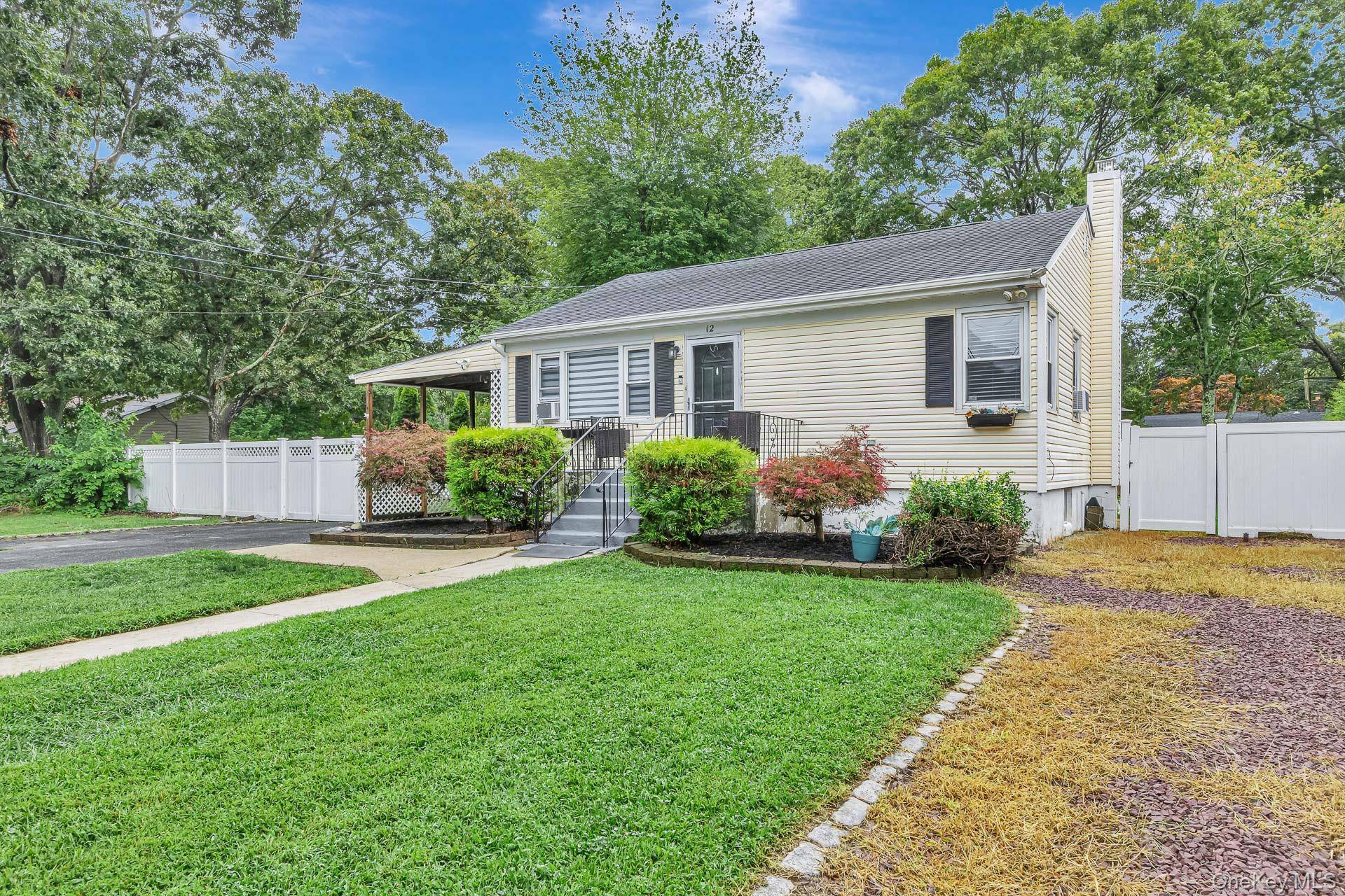 12 Dover AVE, Mastic, NY 11950