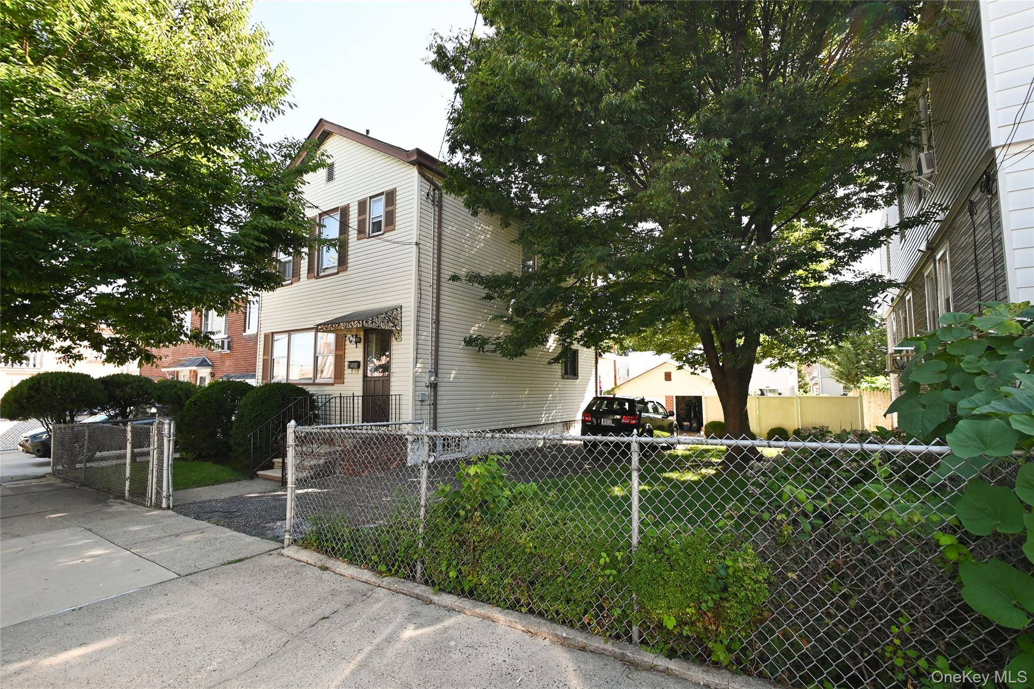 1313 126th ST, College Point, NY 11356