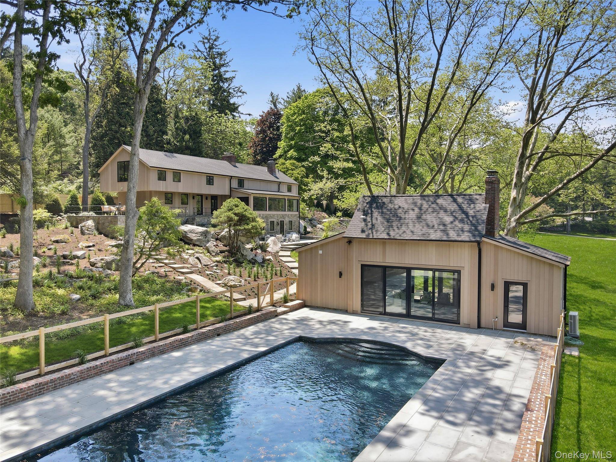39 Old Snake Hill RD, Pound Ridge, NY 10576