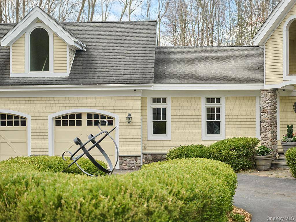 16 Deforest DR, South Fallsburg, NY 12779