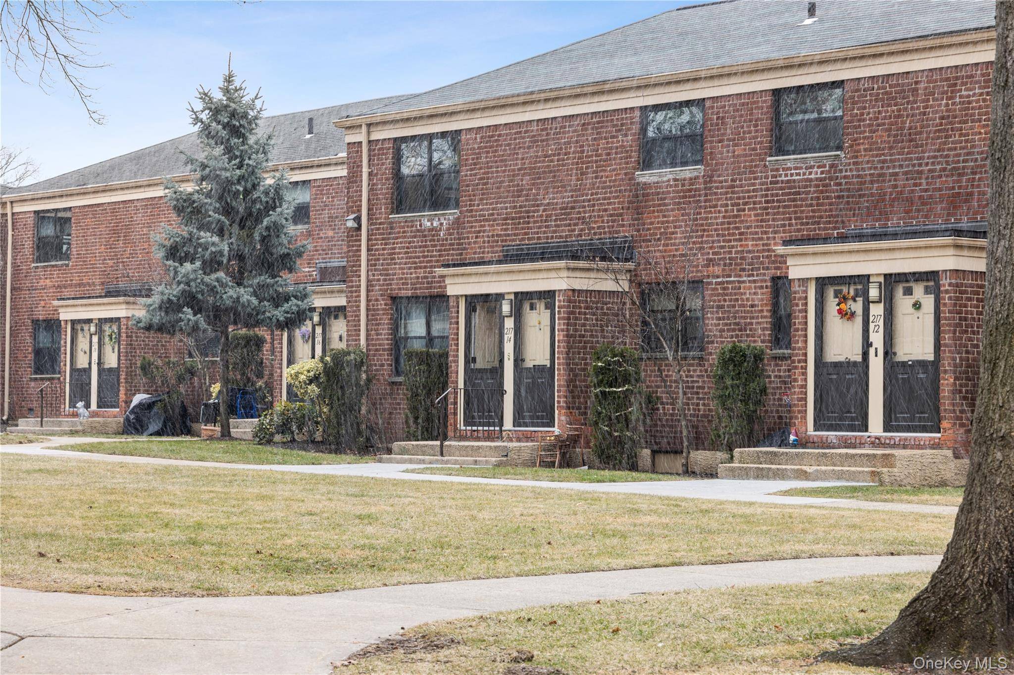 217-14 73rd AVE #1st FL, Bayside, NY 11364