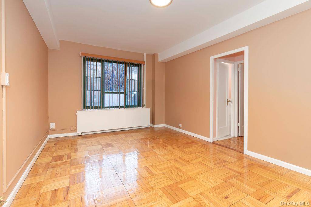 1970 E Tremont AVE #1C, Bronx, NY 10462