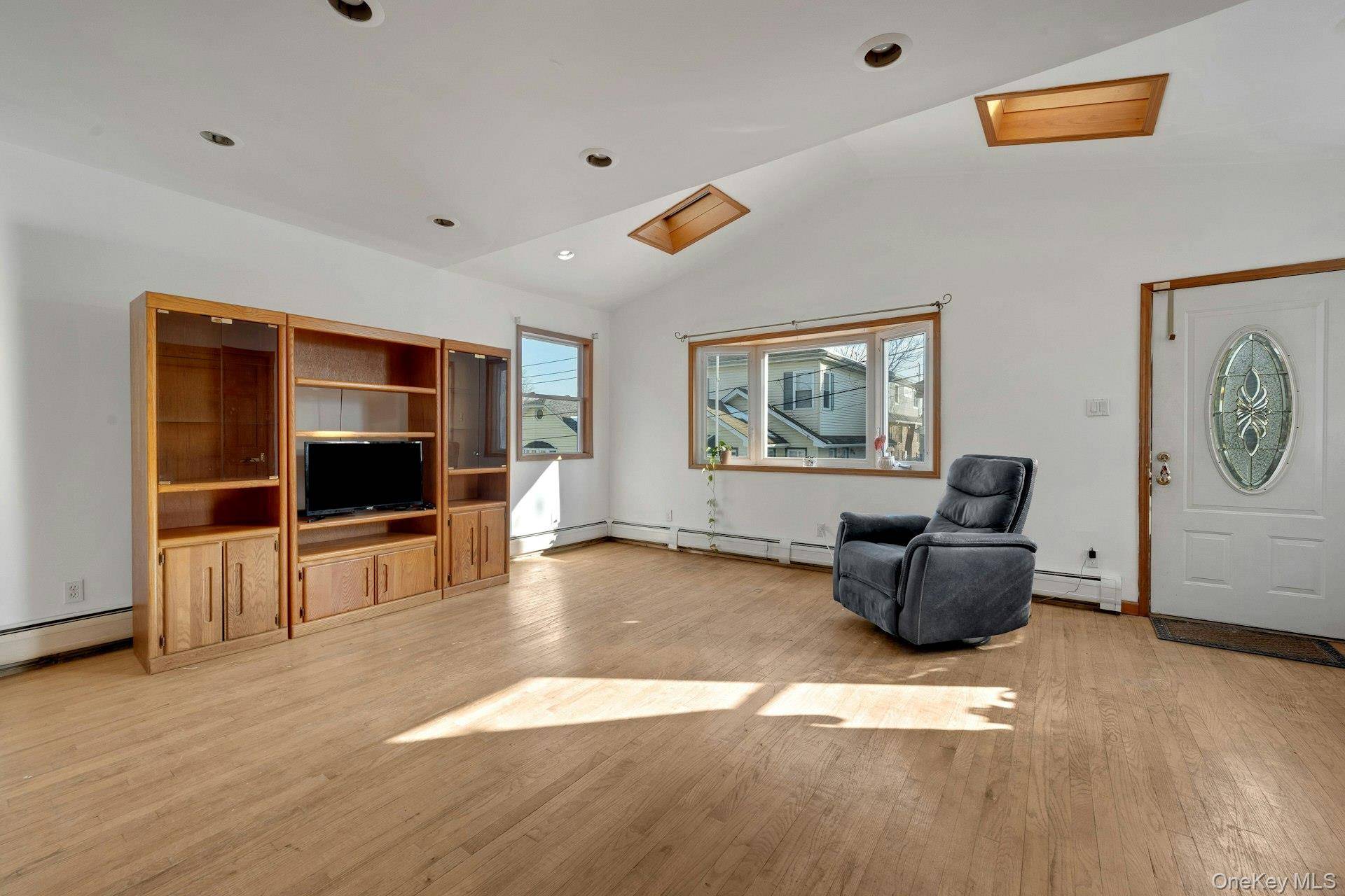 74 Aster PL #74, Bronx, NY 10465