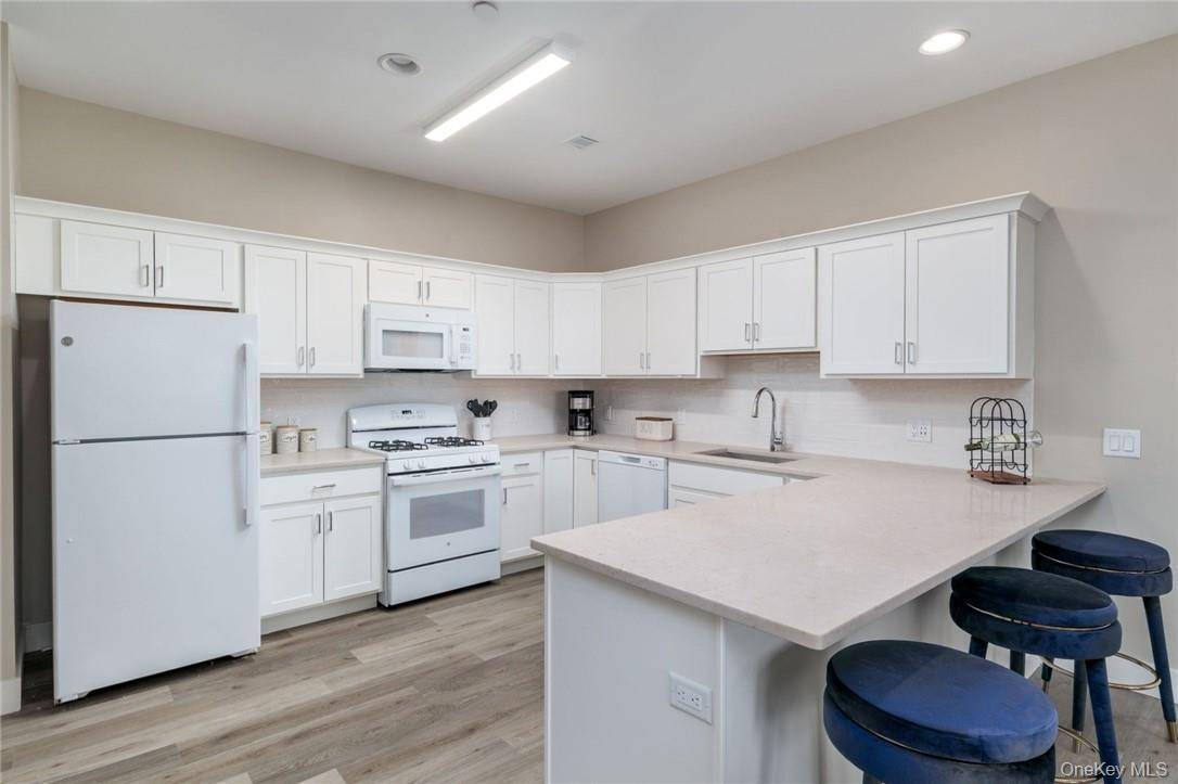 6 N Midland AVE, Nyack, NY 10960