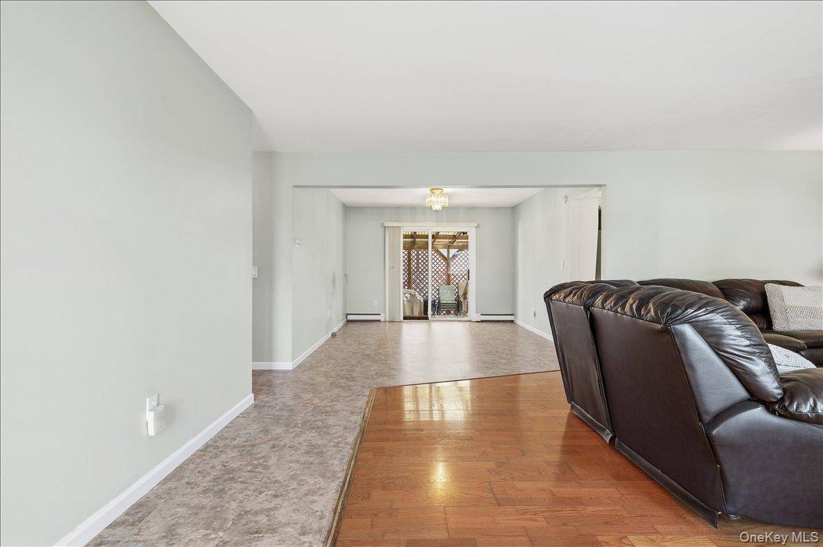 112 King ST, Bay Shore, NY 11706