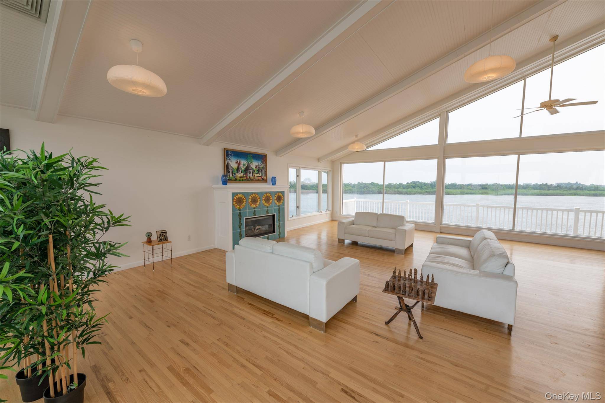 30 Captree IS, Babylon, NY 11702
