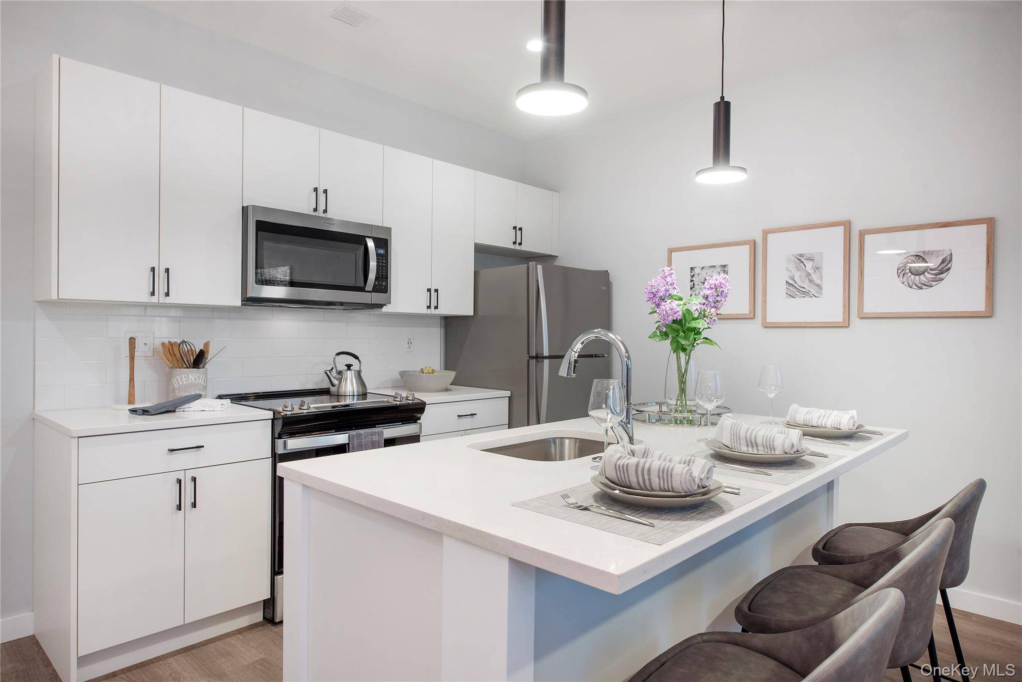 300 Carleton AVE #7213, Central Islip, NY 11722