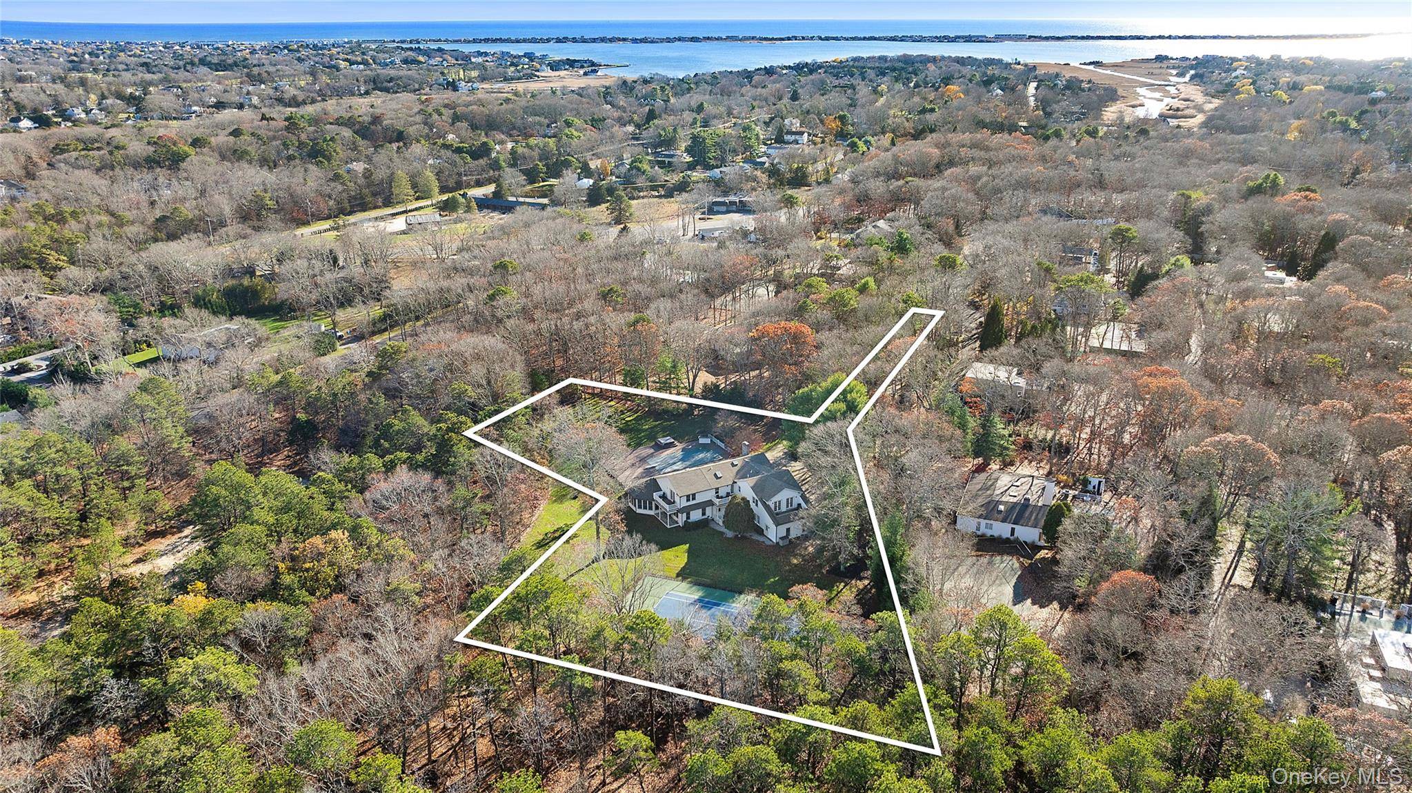8 East Ridge CT, Westhampton, NY 11977