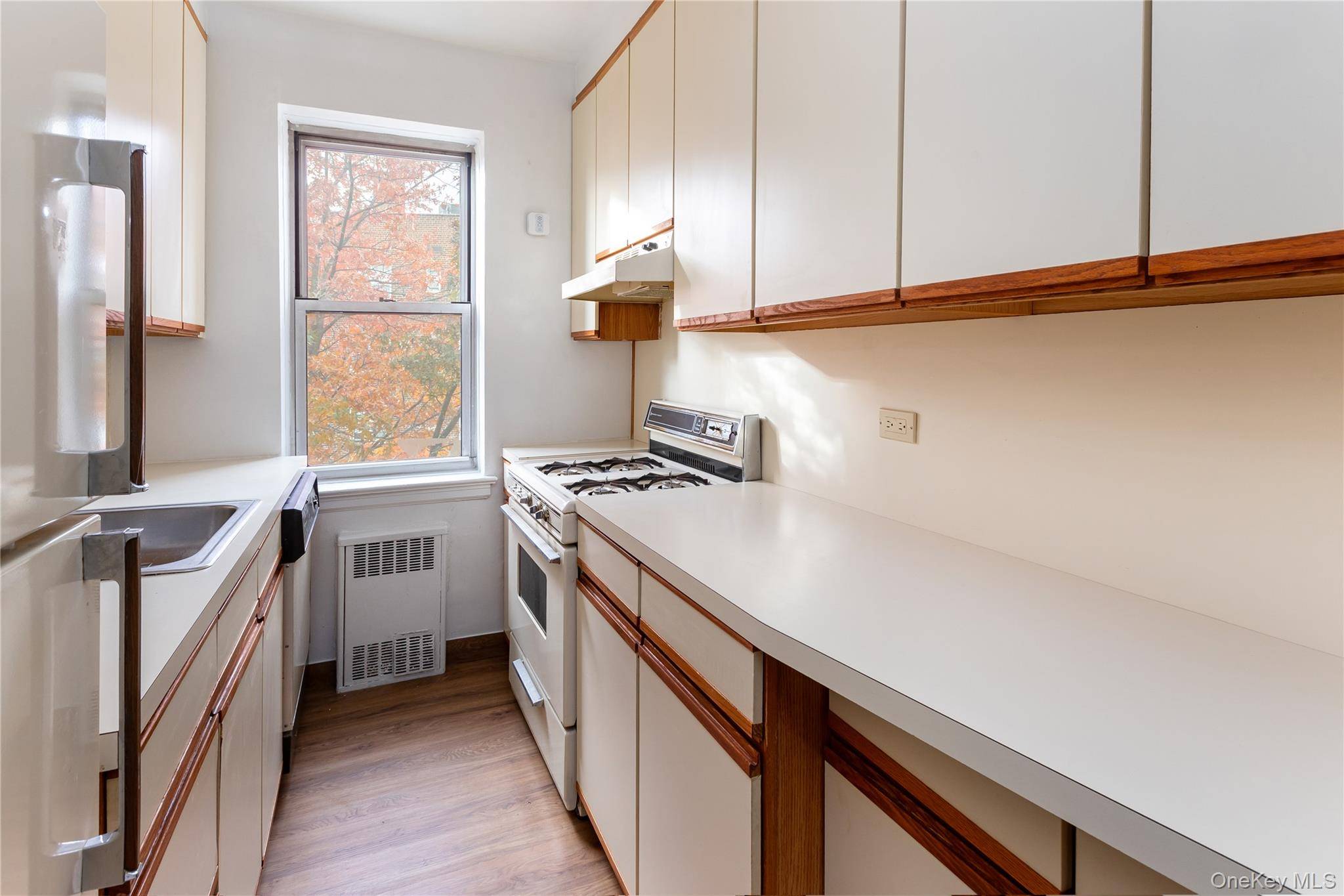 3750 Hudson Manor TER #5DE, Bronx, NY 10463