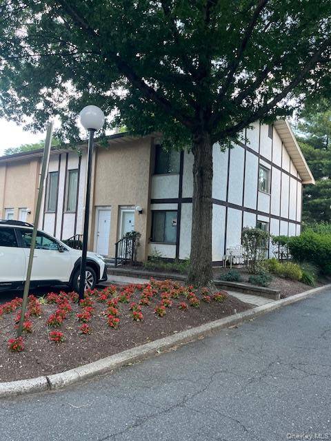 600 Tudor HL, Nanuet, NY 10954