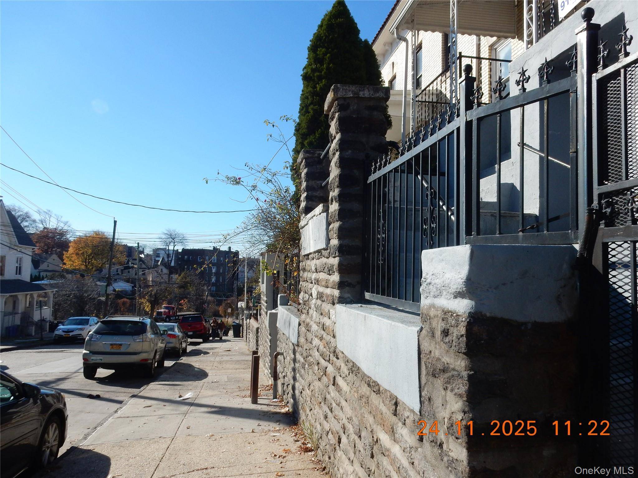 42 S Bleeker ST, Mount Vernon, NY 10550