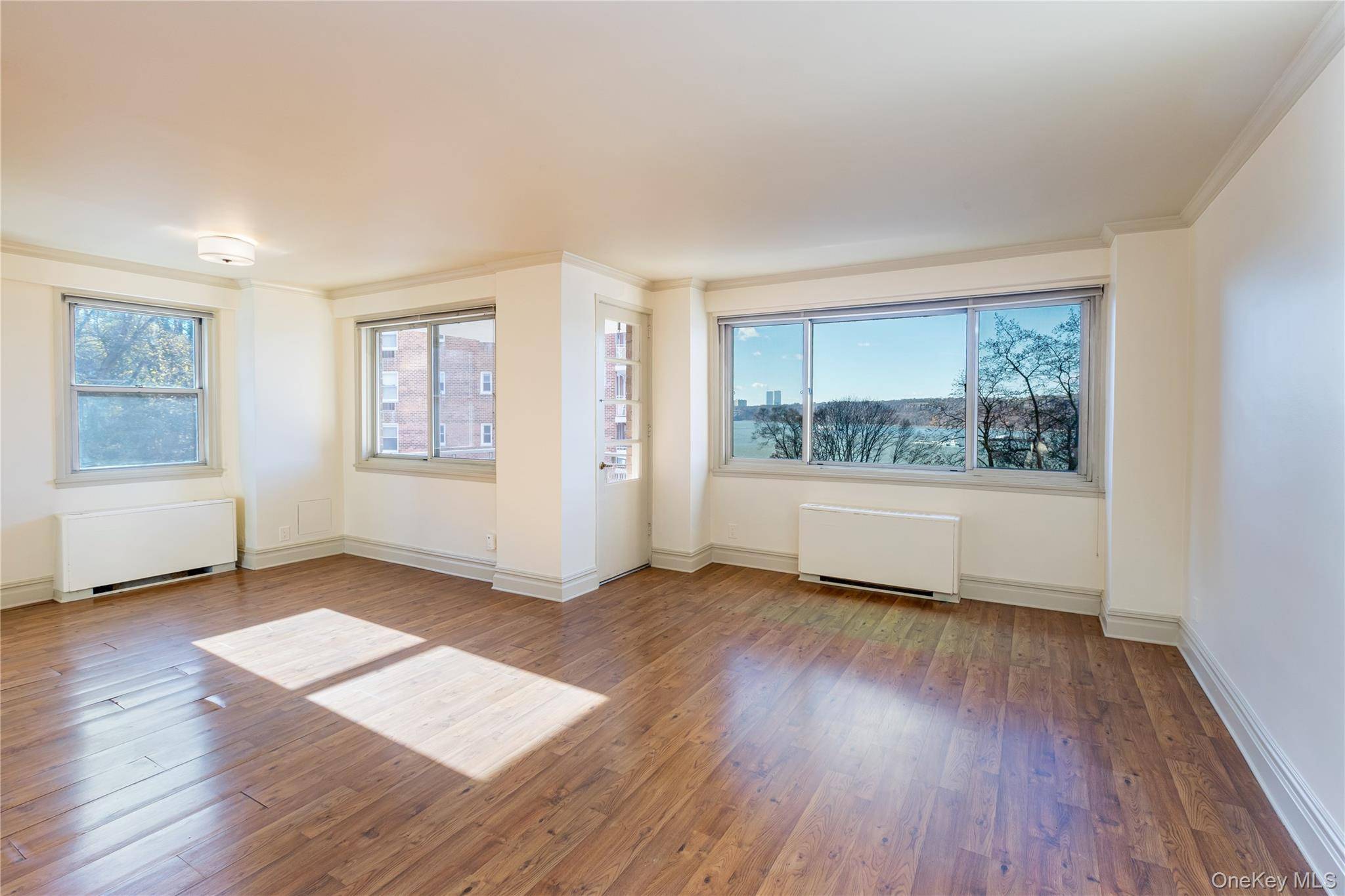 2621 Palisade AVE #4J, Bronx, NY 10463