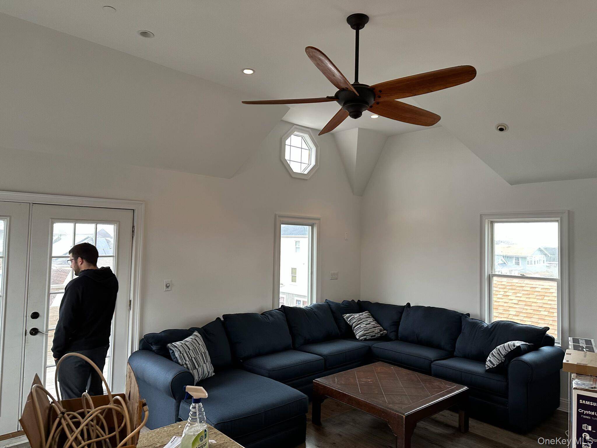 72 Kentucky ST, Long Beach, NY 11561