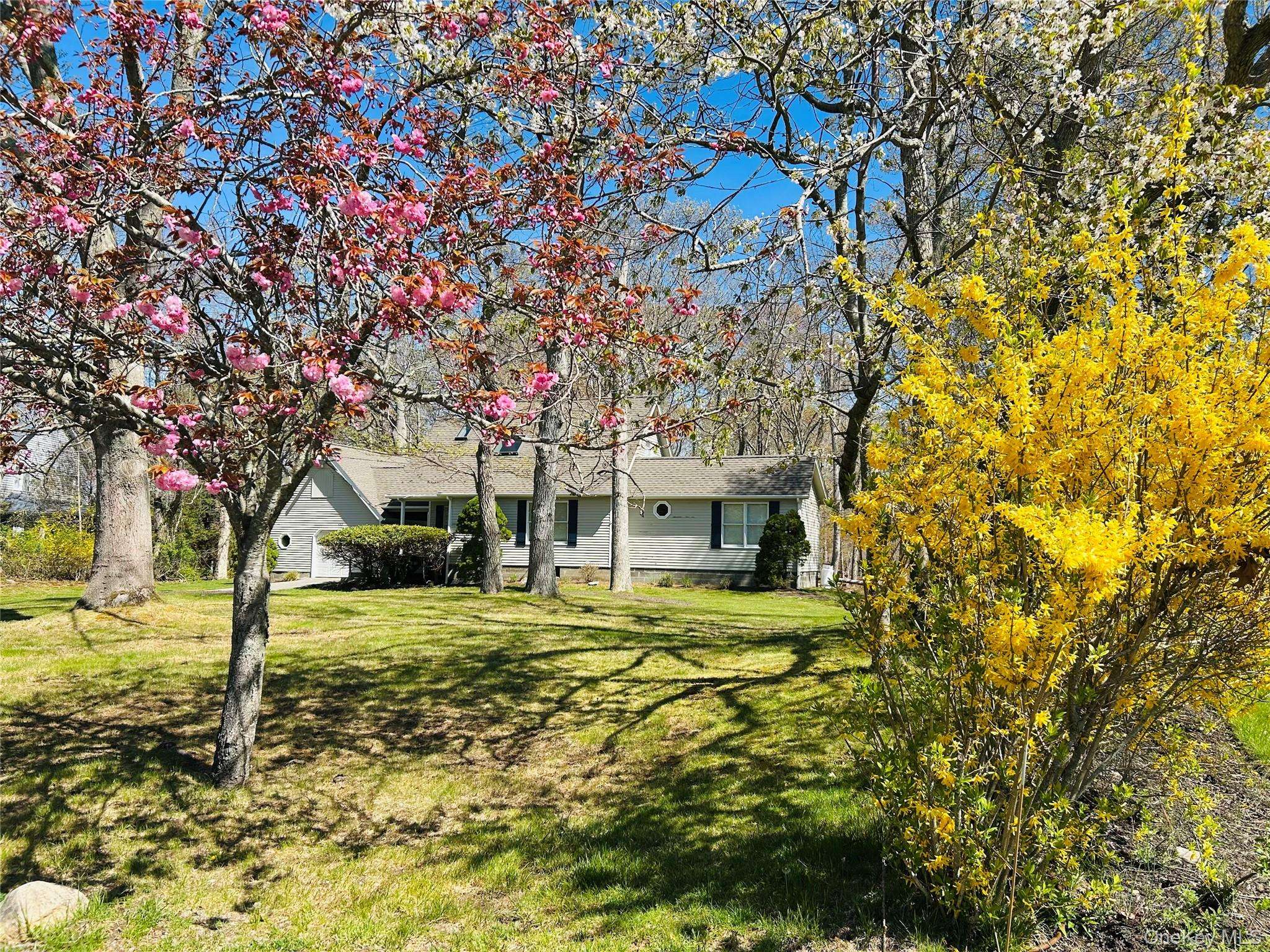 465 Tarpon DR, Southold, NY 11971