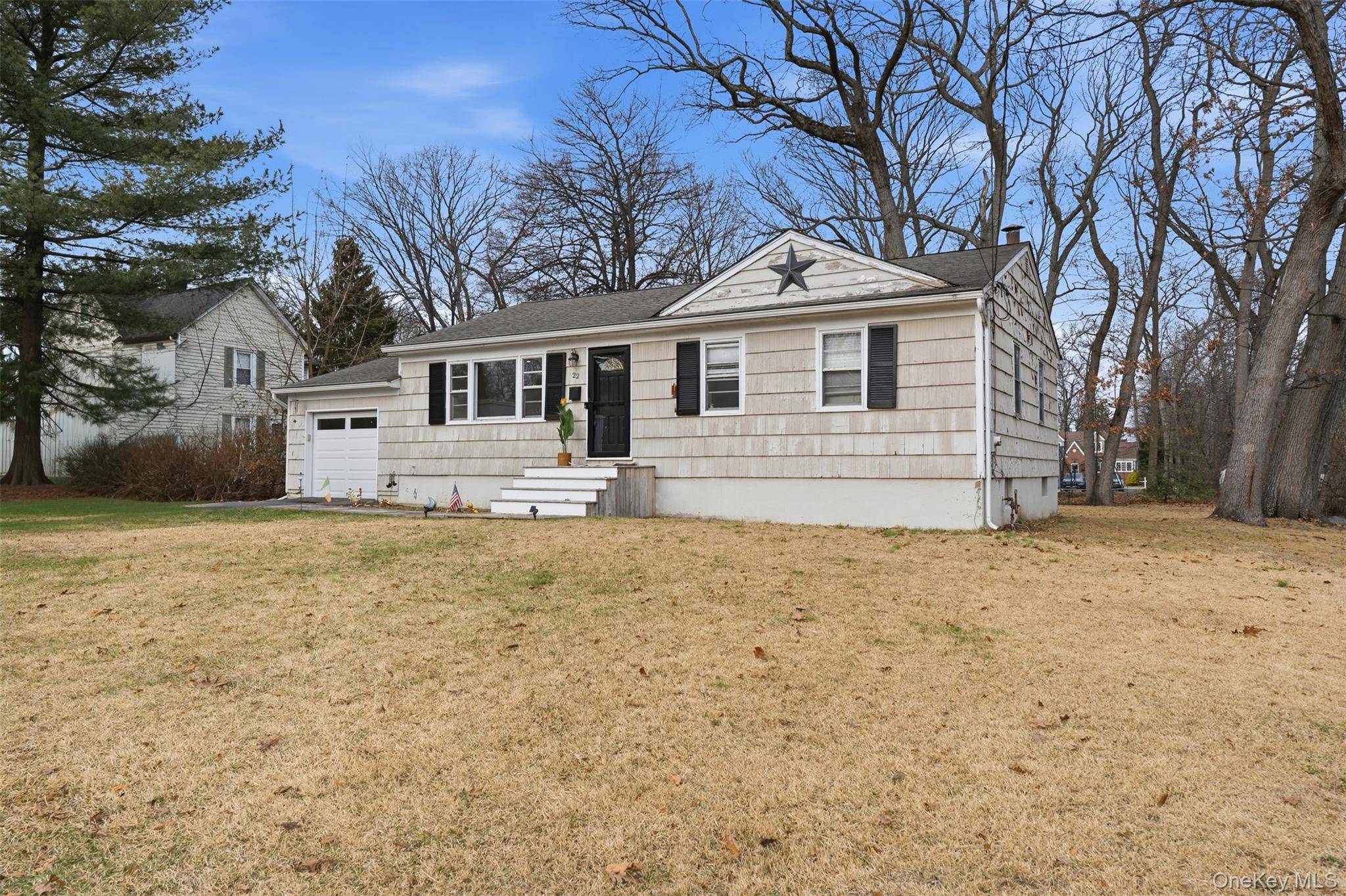 22 Hovenkamp AVE, Nanuet, NY 10954
