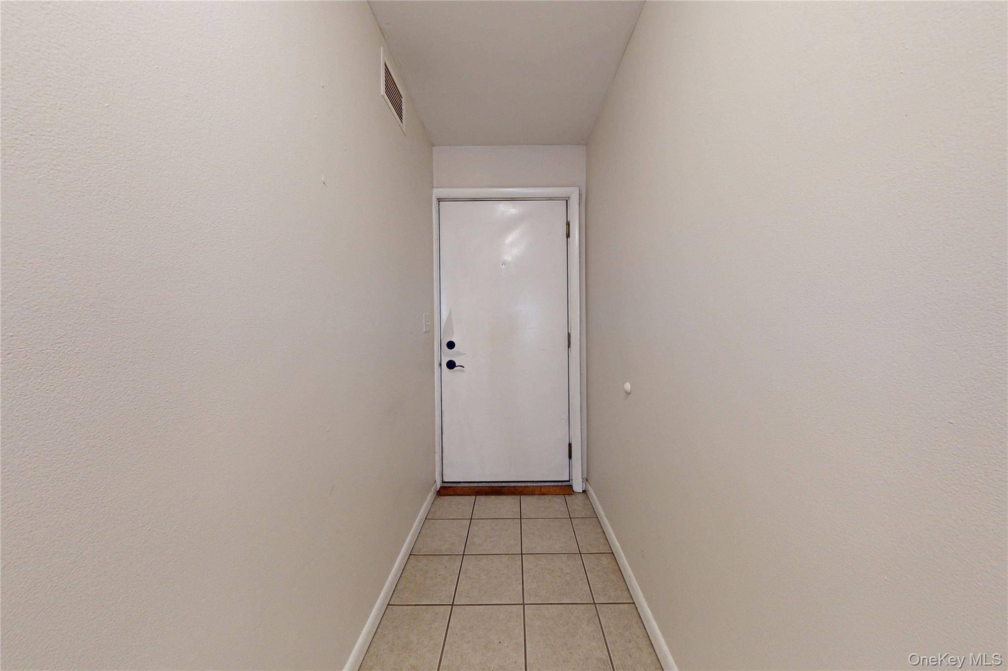 26 Cooper RD #914, Poughkeepsie, NY 12603