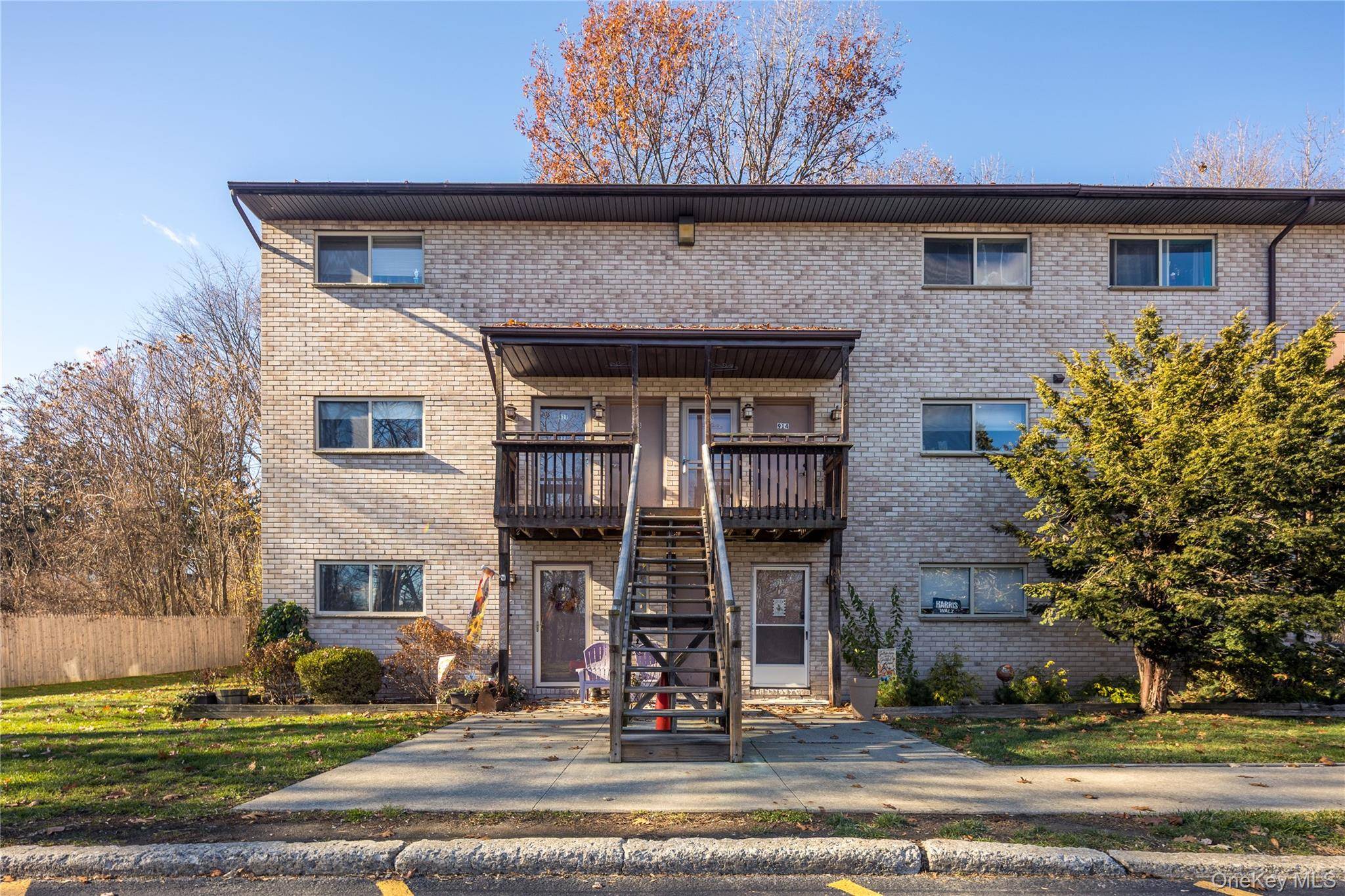 26 Cooper RD #914, Poughkeepsie, NY 12603