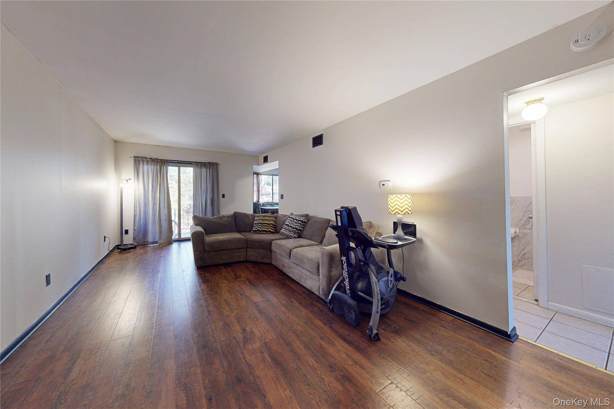 26 Cooper RD #914, Poughkeepsie, NY 12603