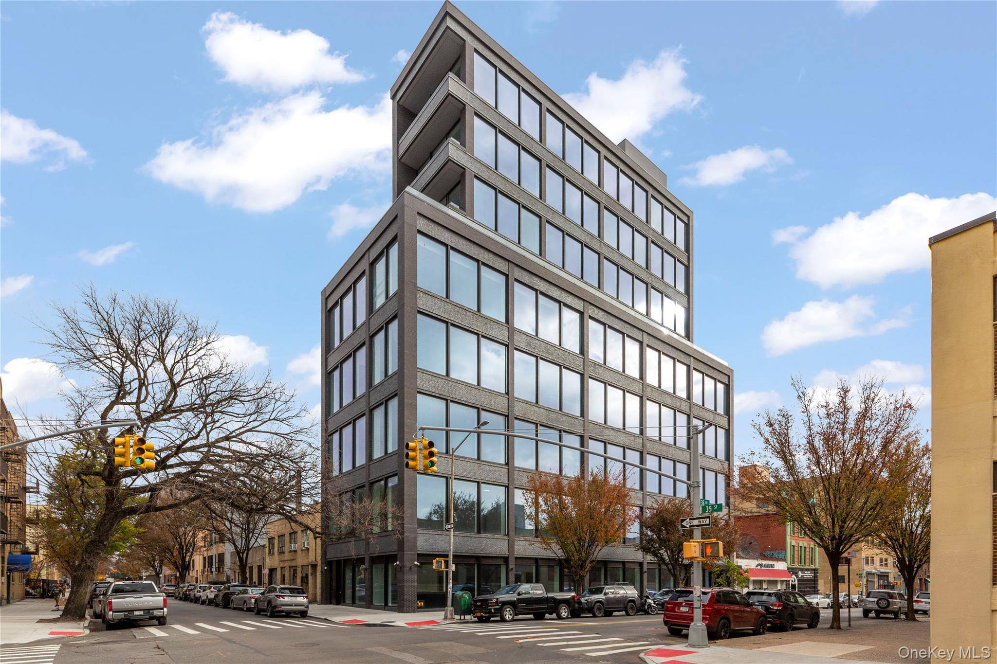 35-01 36th AVE, Astoria, NY 11106