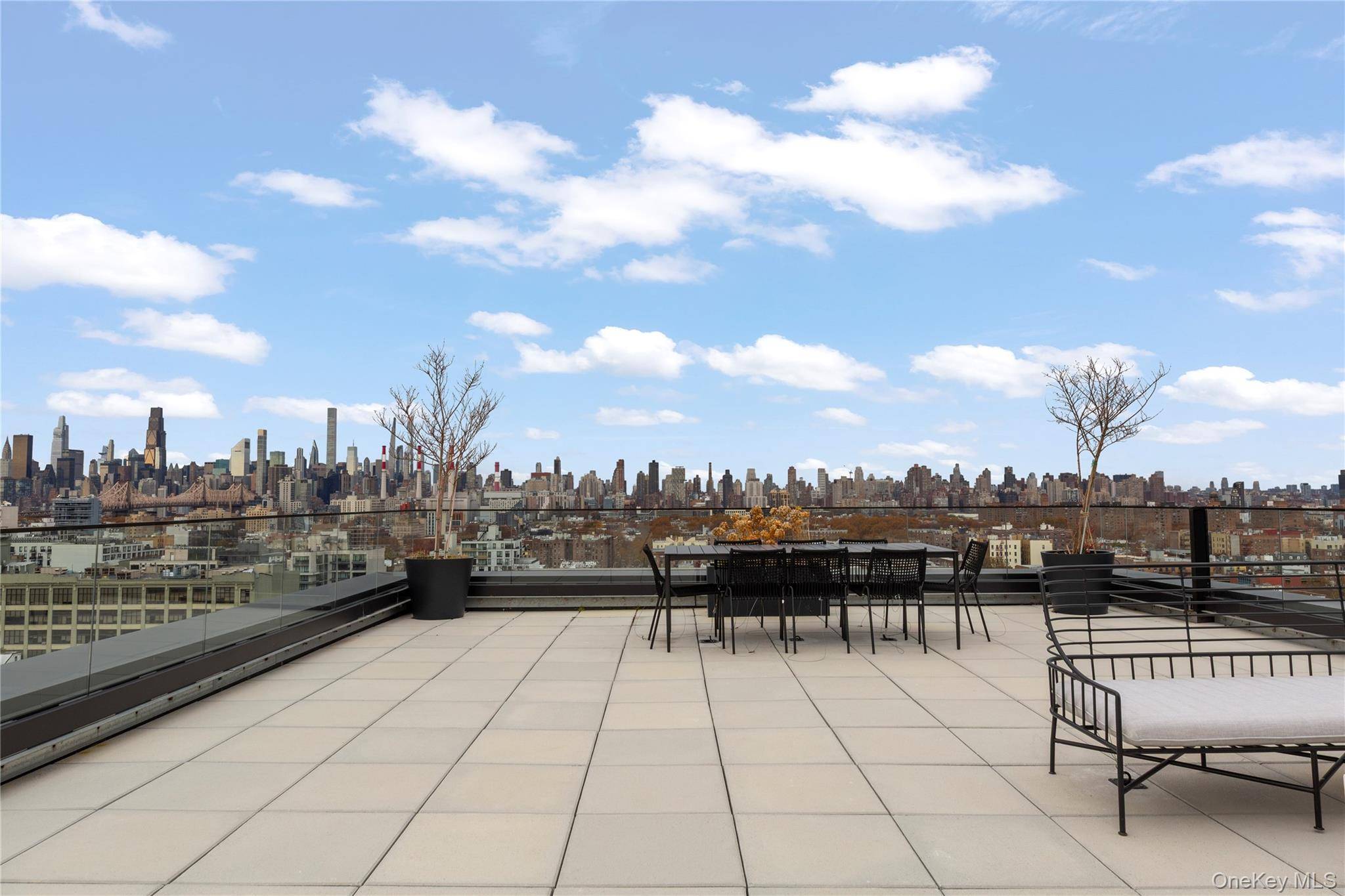 35-01 36th AVE, Astoria, NY 11106