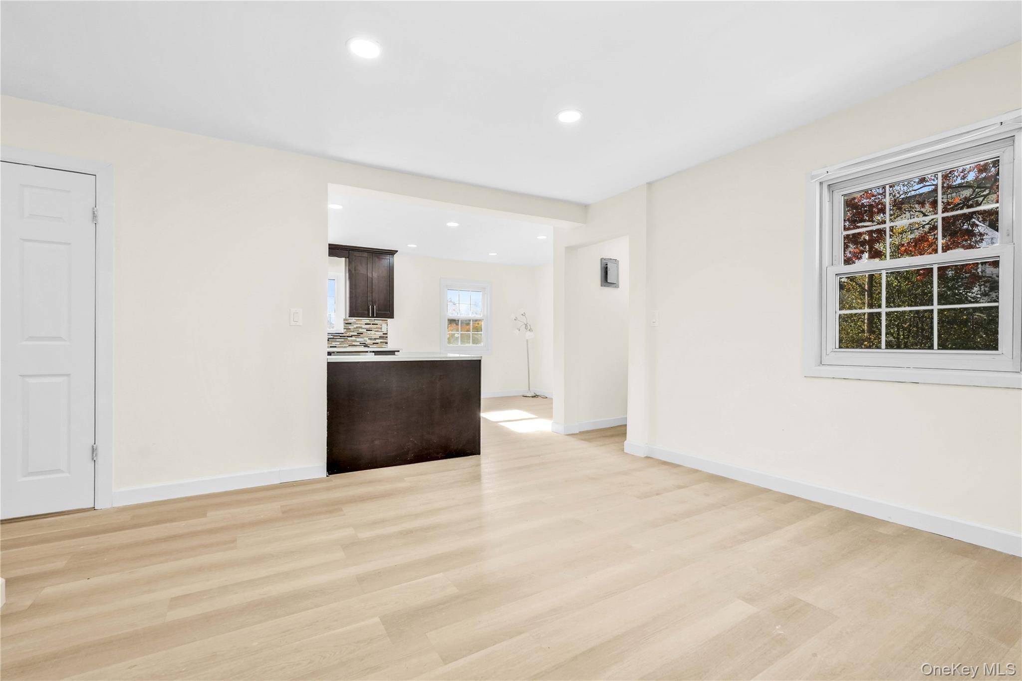 27 Dell AVE, Mount Vernon, NY 10553