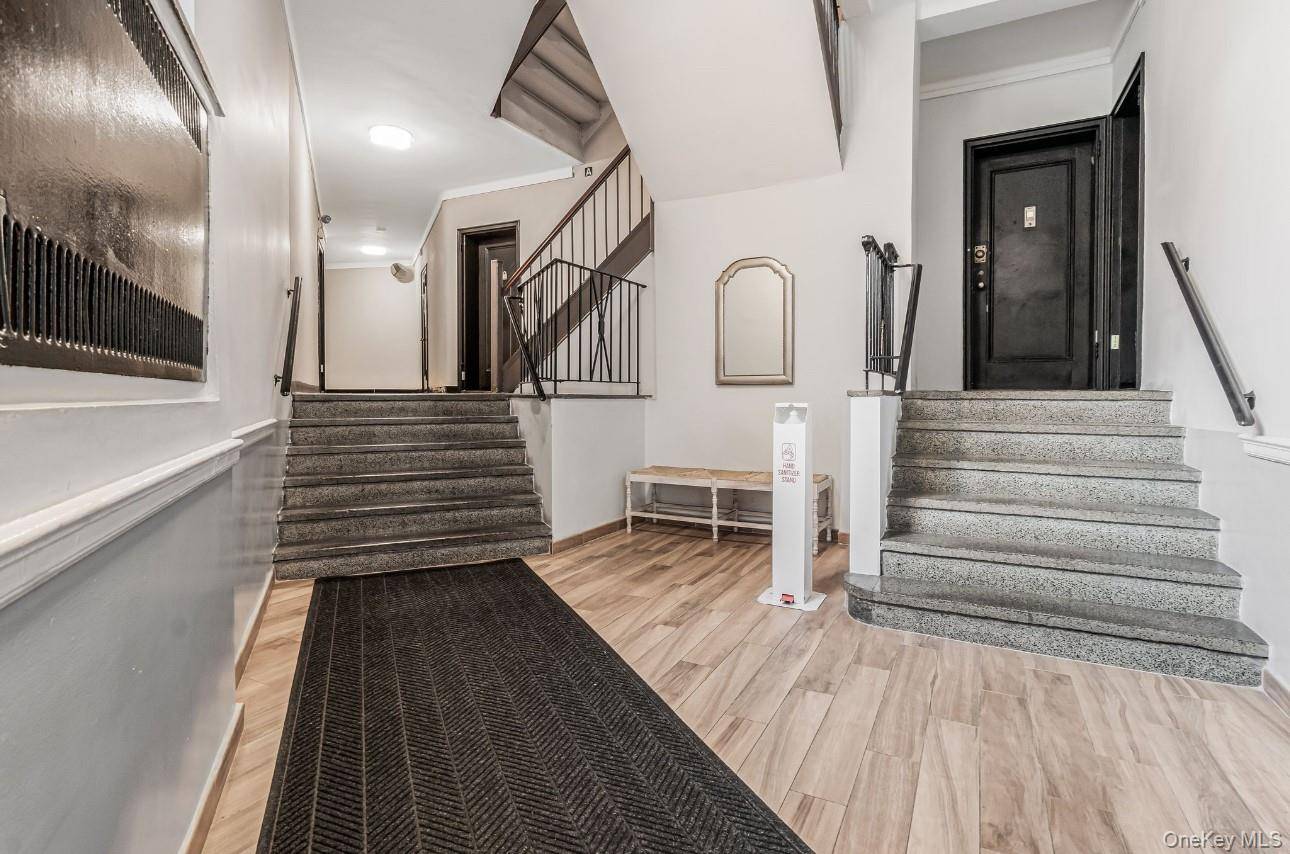 69-40 Yellowstone BLVD #119, Forest Hills, NY 11375