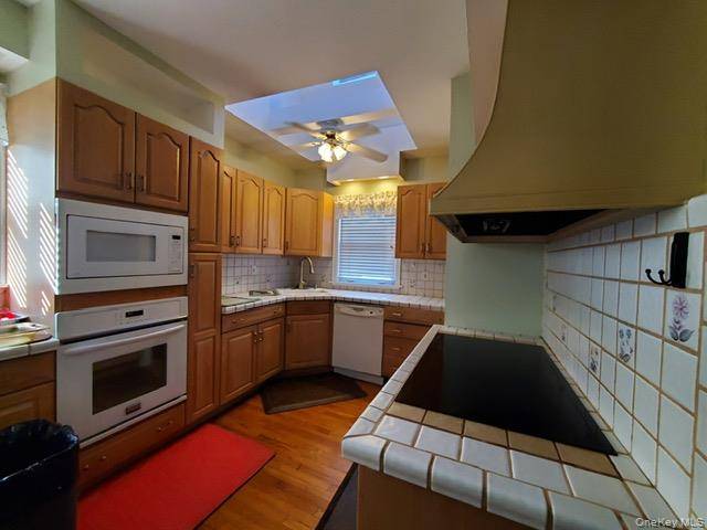 153 Main ST, East Rockaway, NY 11518