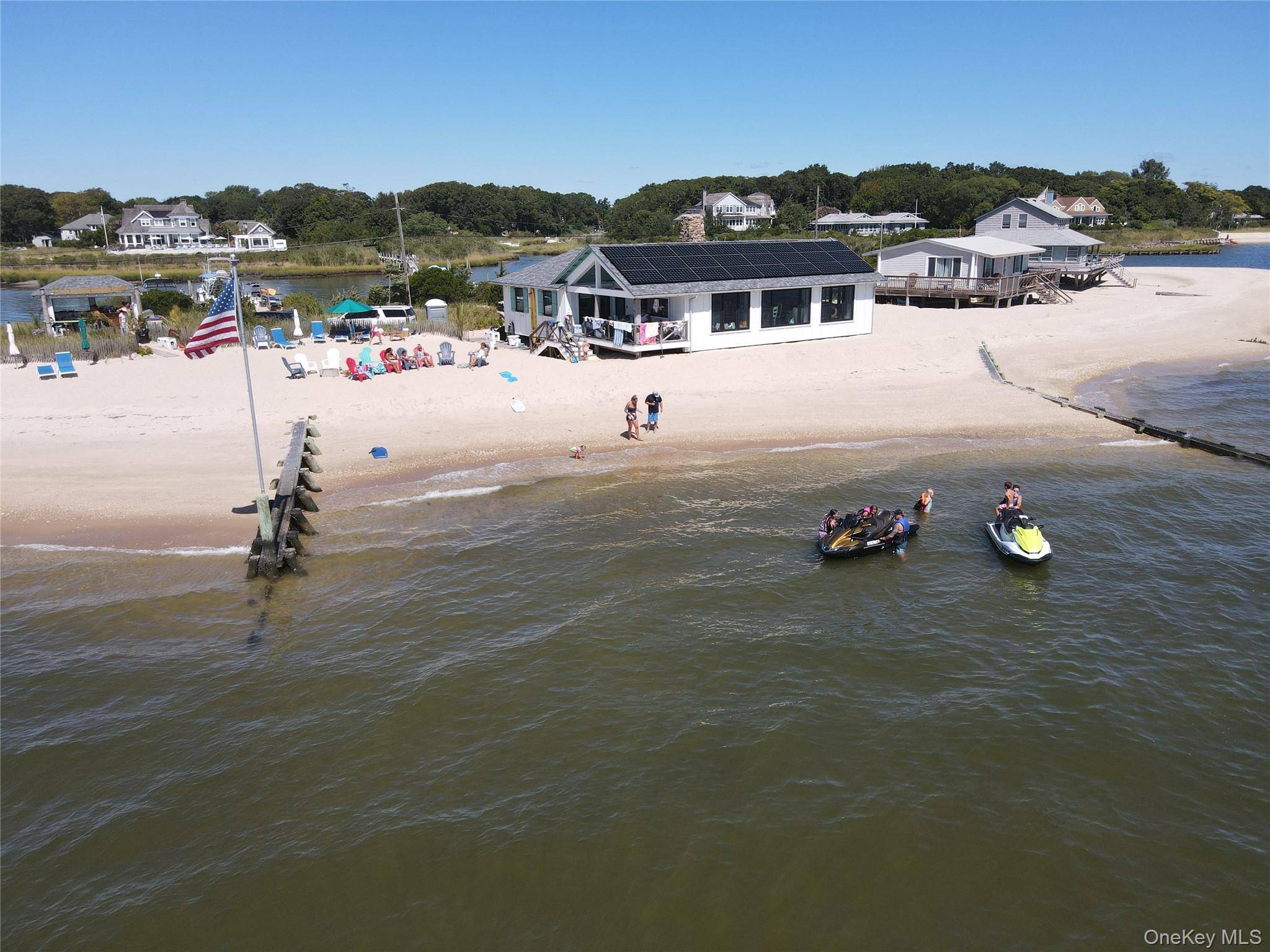 610 Park AVE, Mattituck, NY 11952