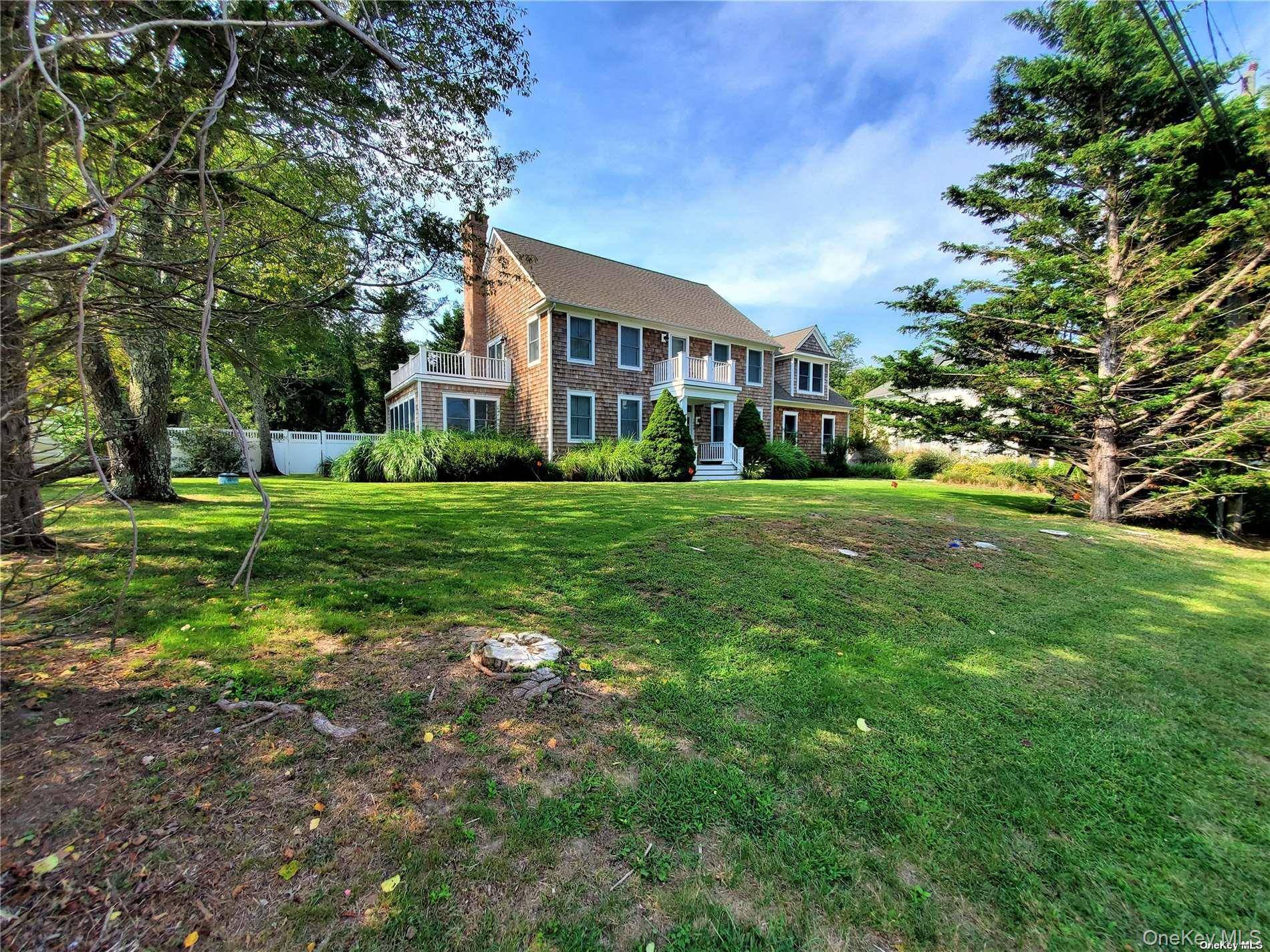 1000 Rambler RD, Southold, NY 11971