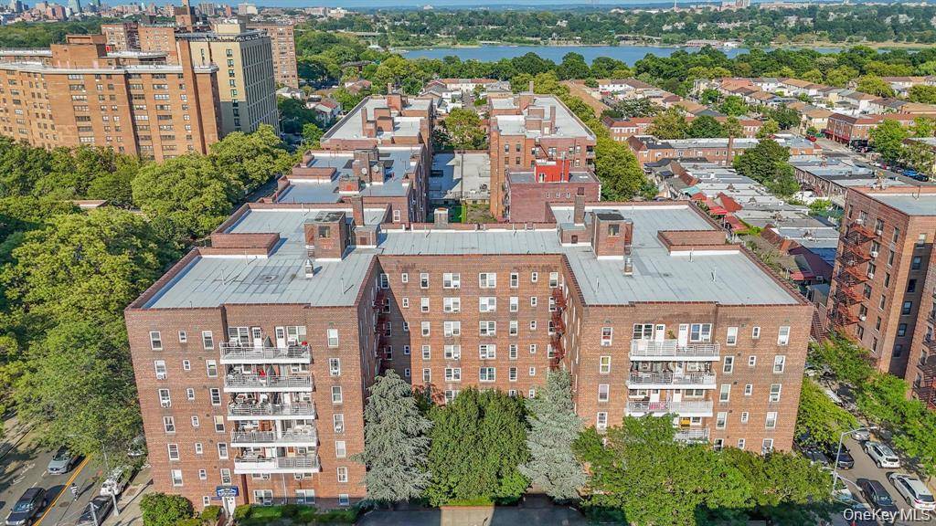 62-59 108 #6E, Forest Hills, NY 11375