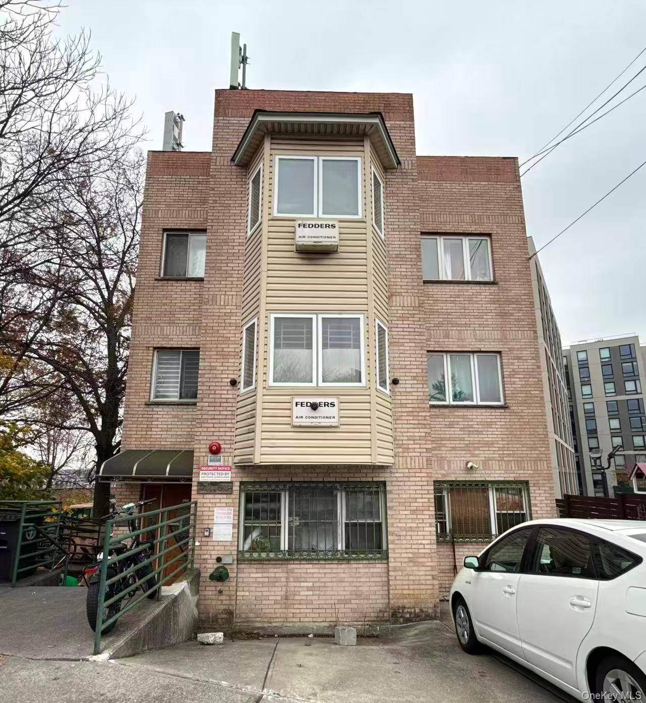 72-34 45th AVE, Woodside, NY 11377