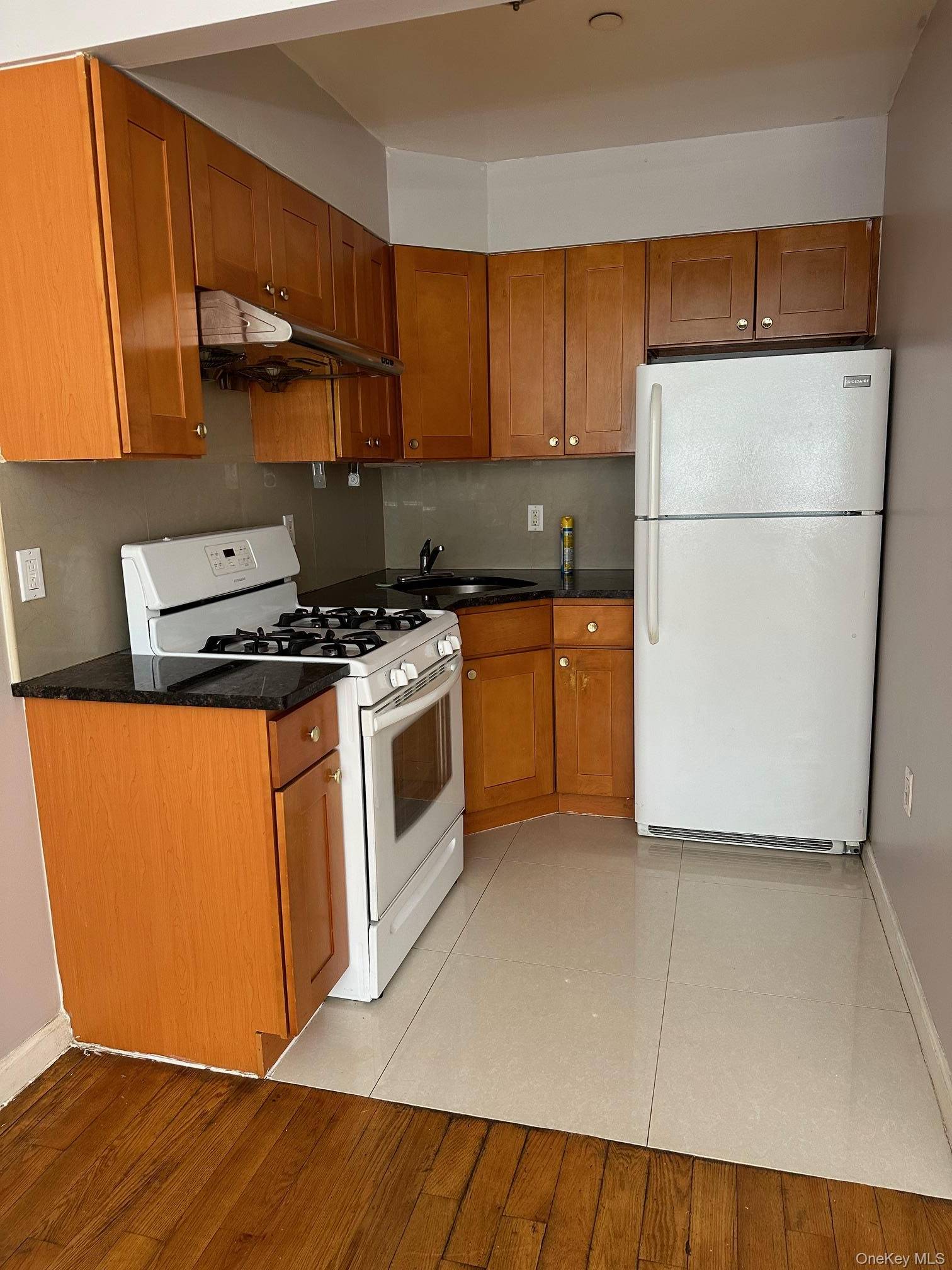 62-66 102nd ST, Rego Park, NY 11374