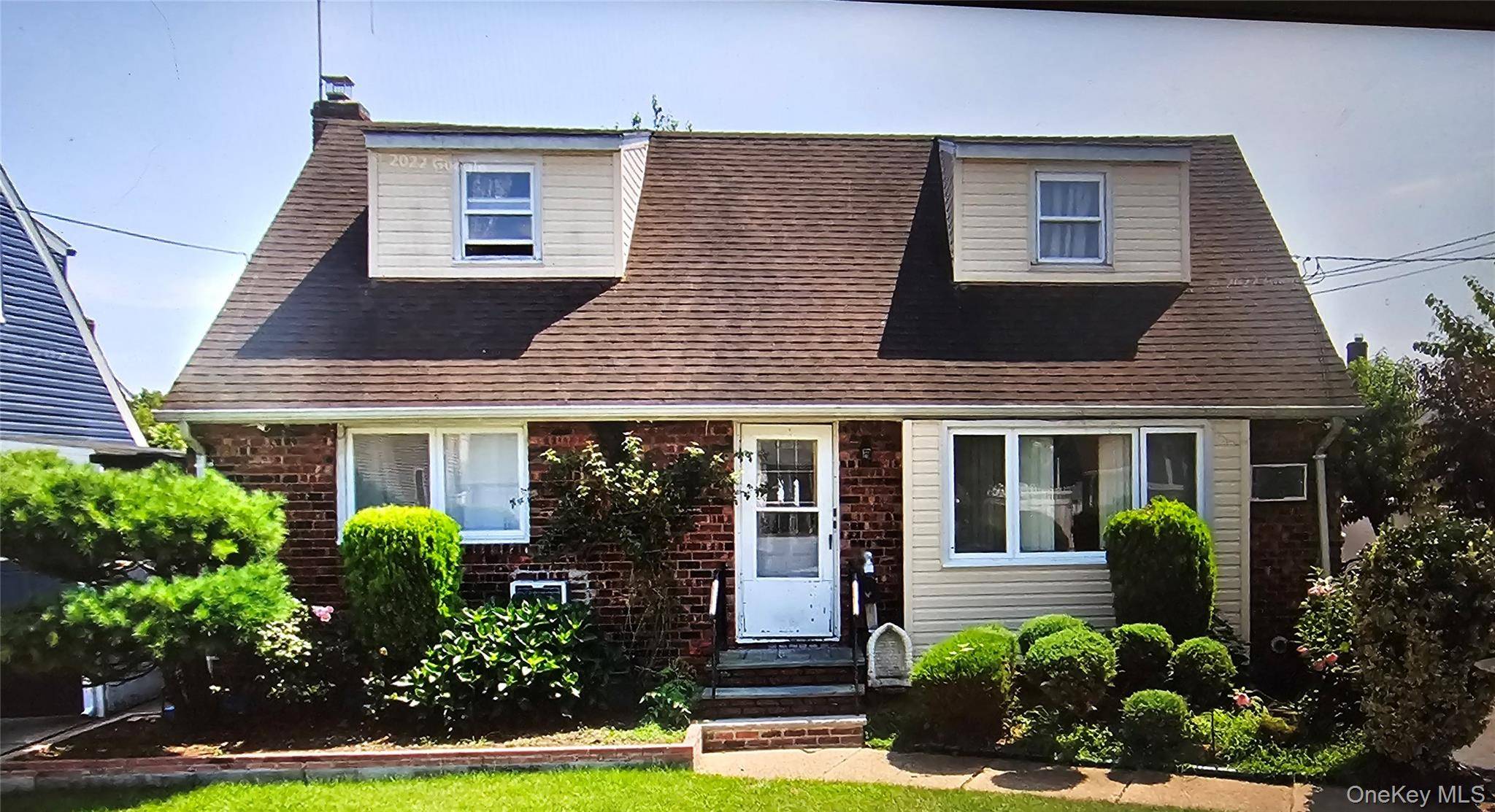 1311 Mcclure AVE, Elmont, NY 11003