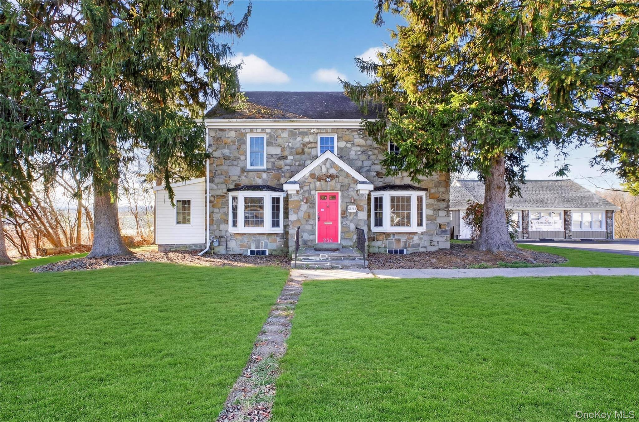 563 Temple Hill RD, New Windsor, NY 12553